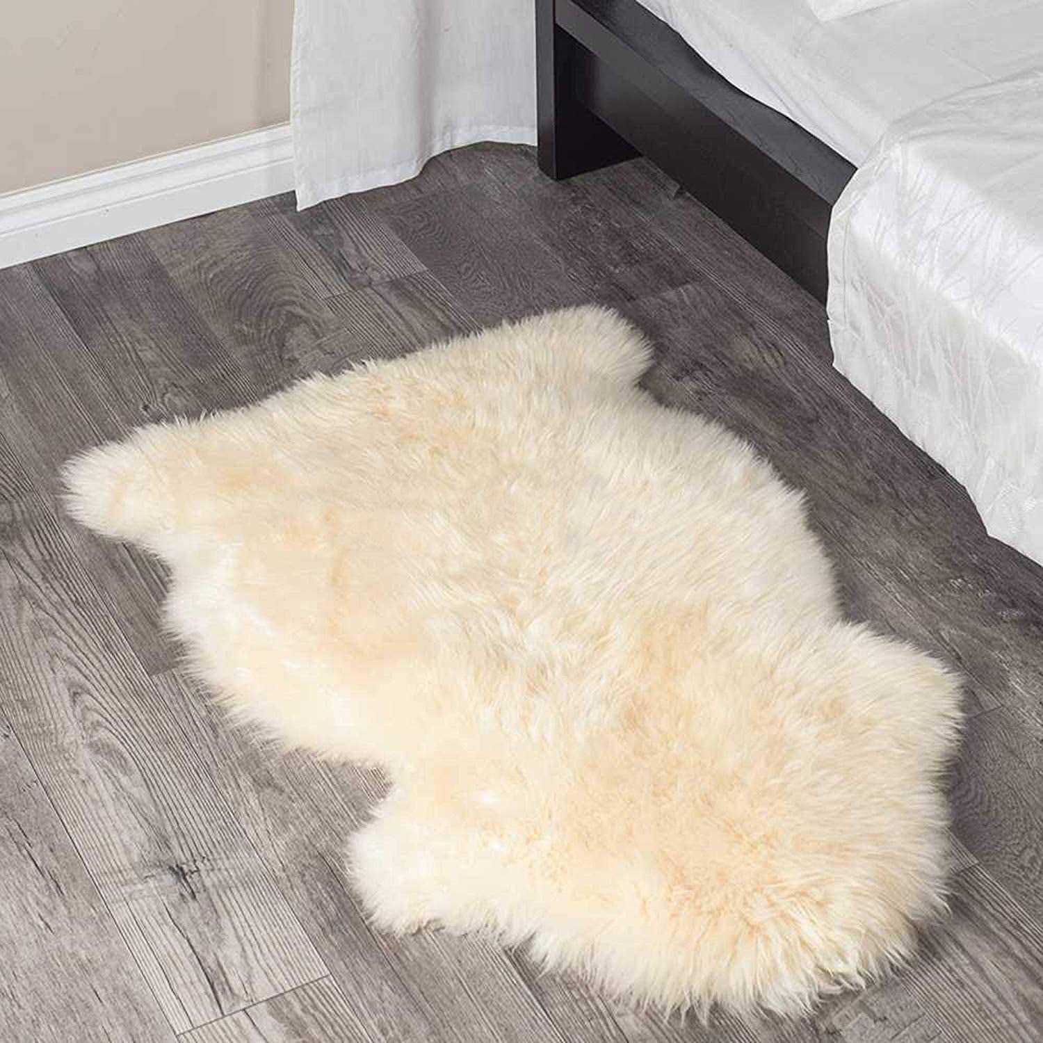 2' X 3' White Animal Print Area Rug-4