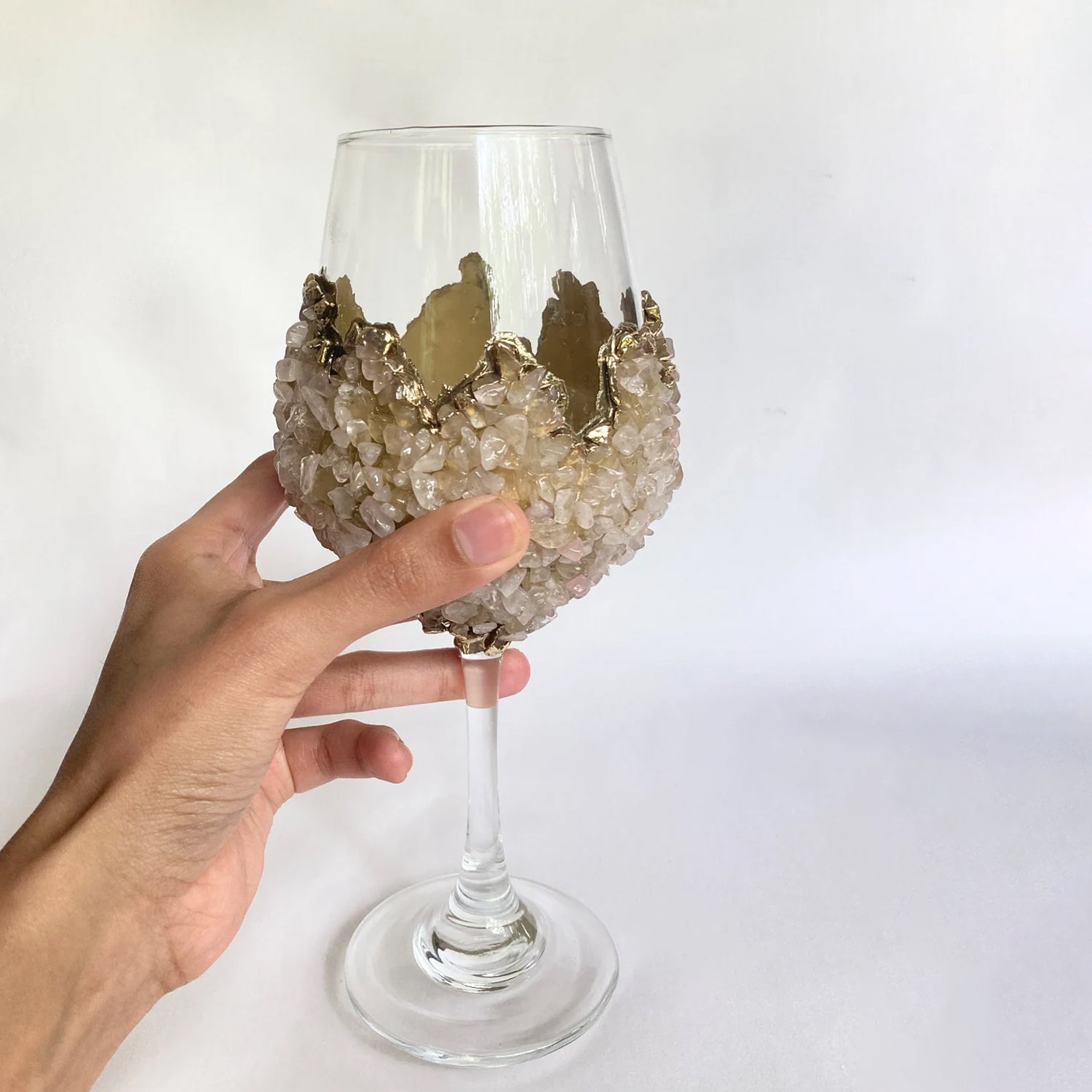 Set of 2 |Crystal Wine Glasses with Gold Plated Rose Quartz Agate/Quartz Semi-precious Crystals | 16 oz/465 ml-1