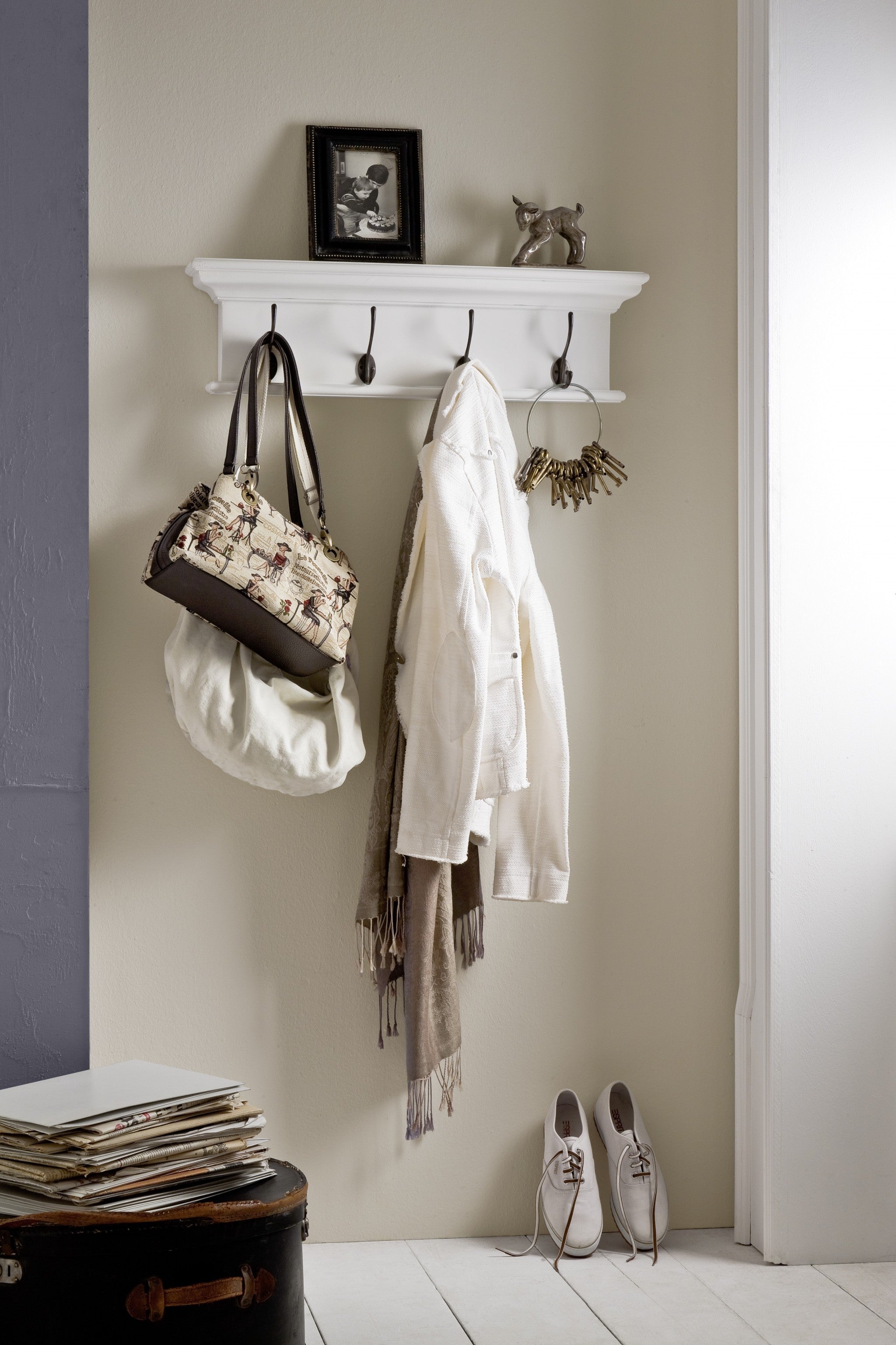 28" Classic White Wood Four Hook Hanging Coat Rack-6