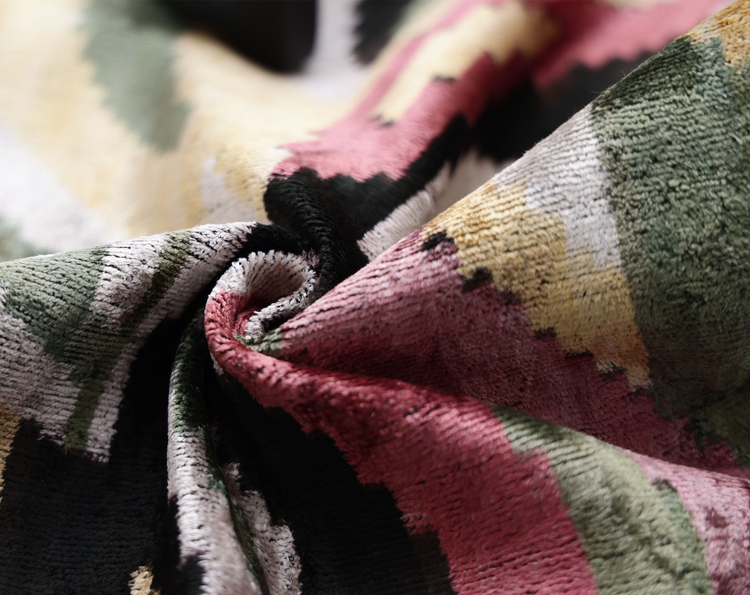 Hand-Knotted Abstract Wave Silk Velvet Lumbar - 16x24 Sage & Mauve