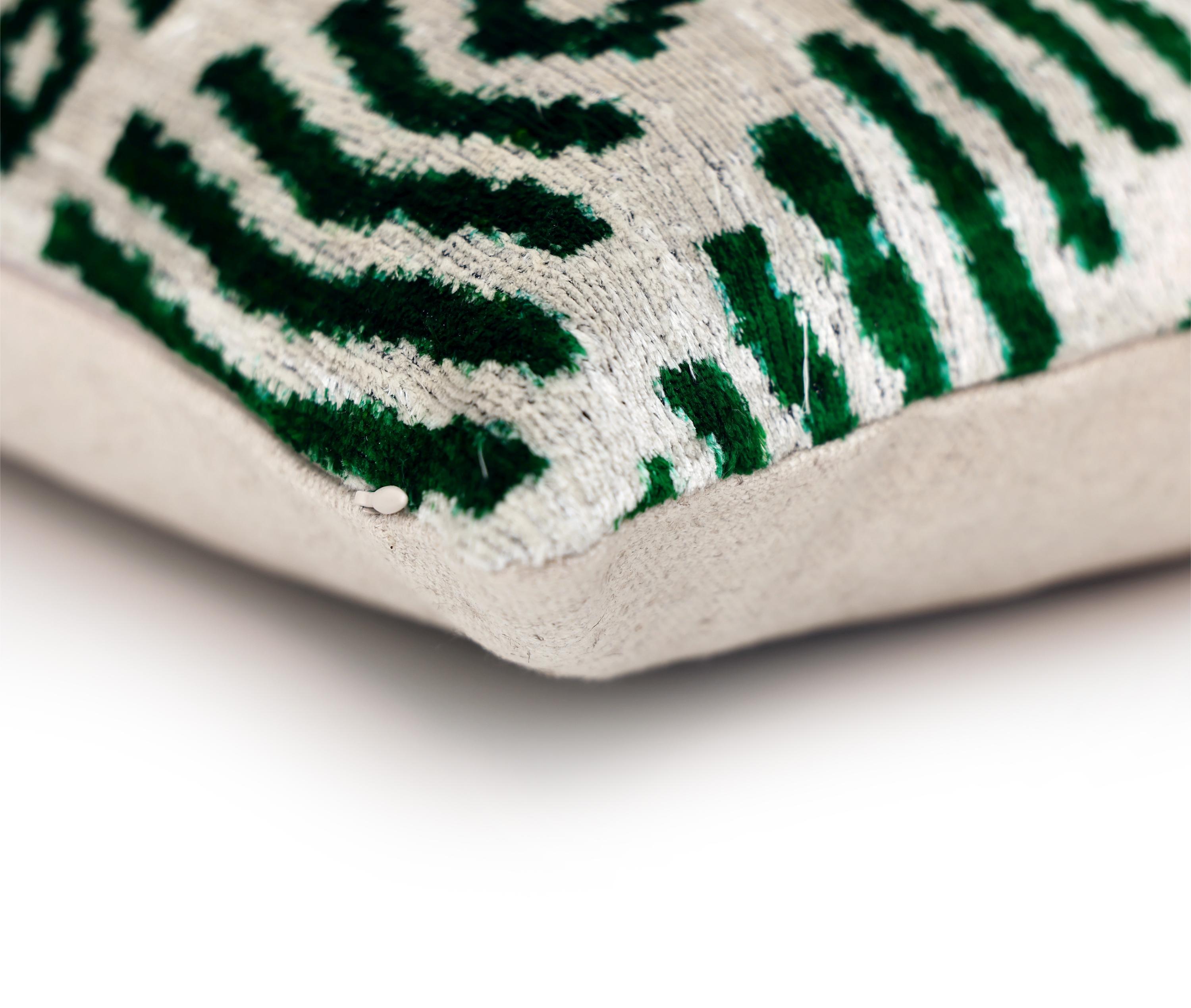 Hand-Knotted Emerald Green Geometric Silk Velvet Pillow - 20x20 Ikat