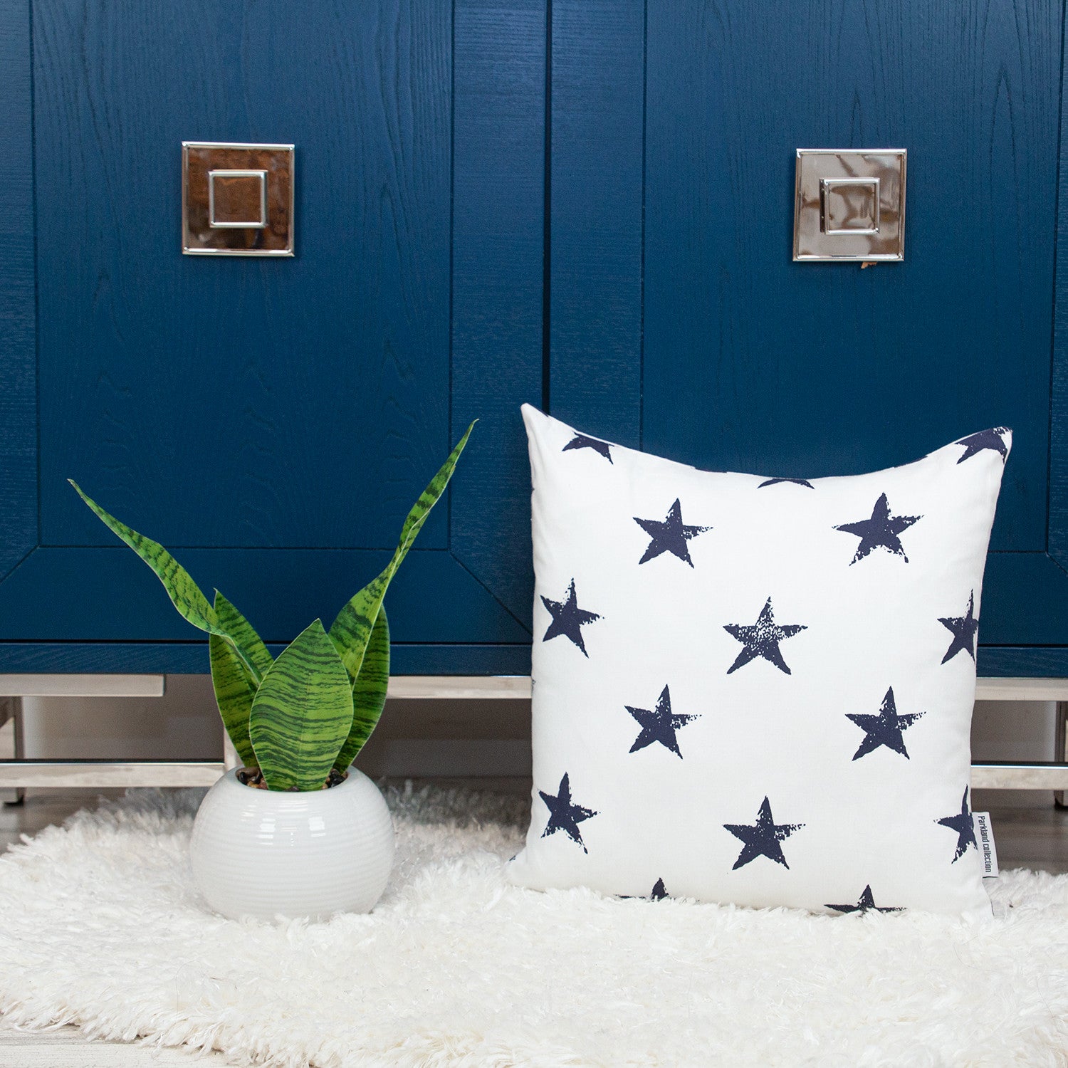 16" White and Blue Star Cotton Throw Pillow-5