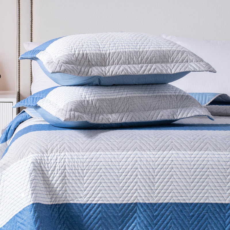 Kasentex Lightweight Reversible Stripe Quilt Set Bedding- Sky Blue and Ivory White, Room Decor, Graduation Gifts, Father's Day Gift