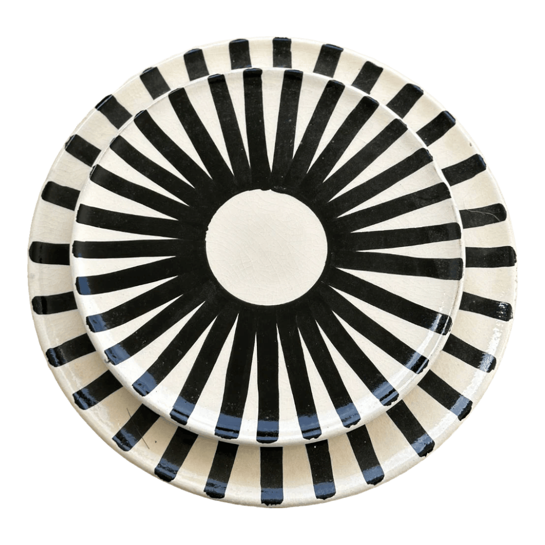 Black Sun Plate Set - Vibrant Dinnerware for Summer Dining-4