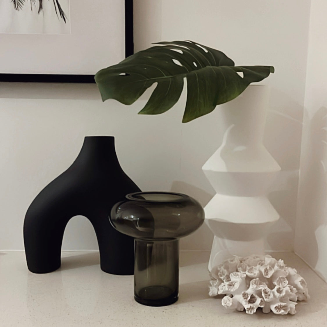 Arch Vase-Black-4