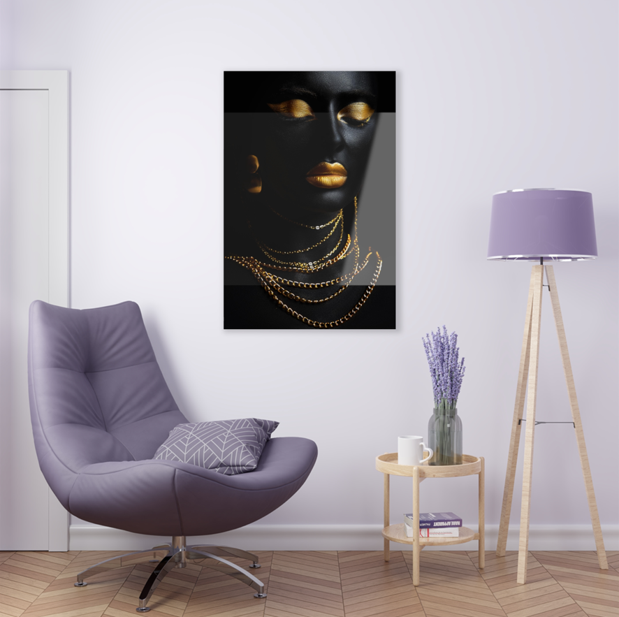 Tempered glass wall art - girl with a gold chain-2