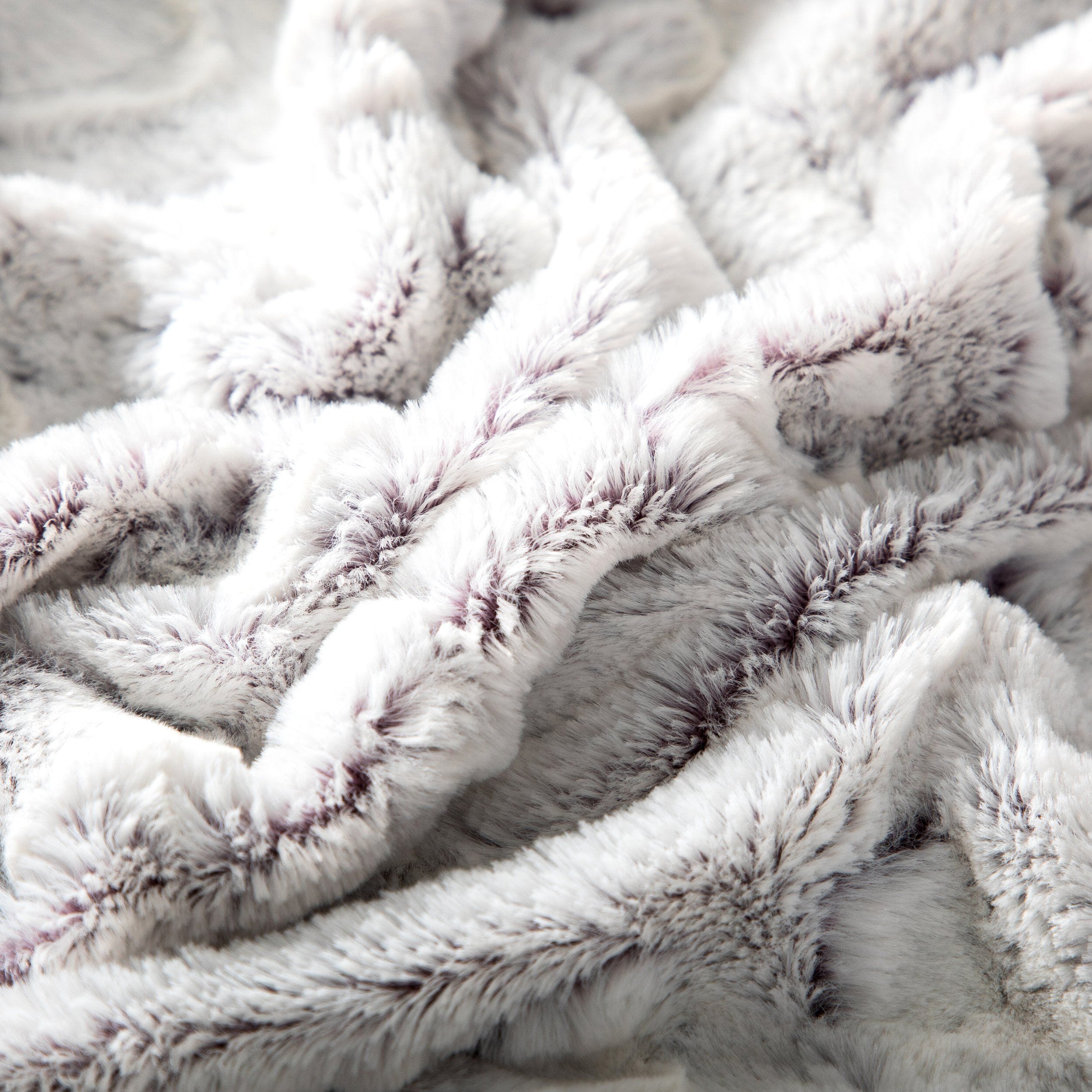 DaDa Bedding Luxury Dreamy Milky White & Purple Sherpa Backside Faux Fur Throw Blanket (M3395)