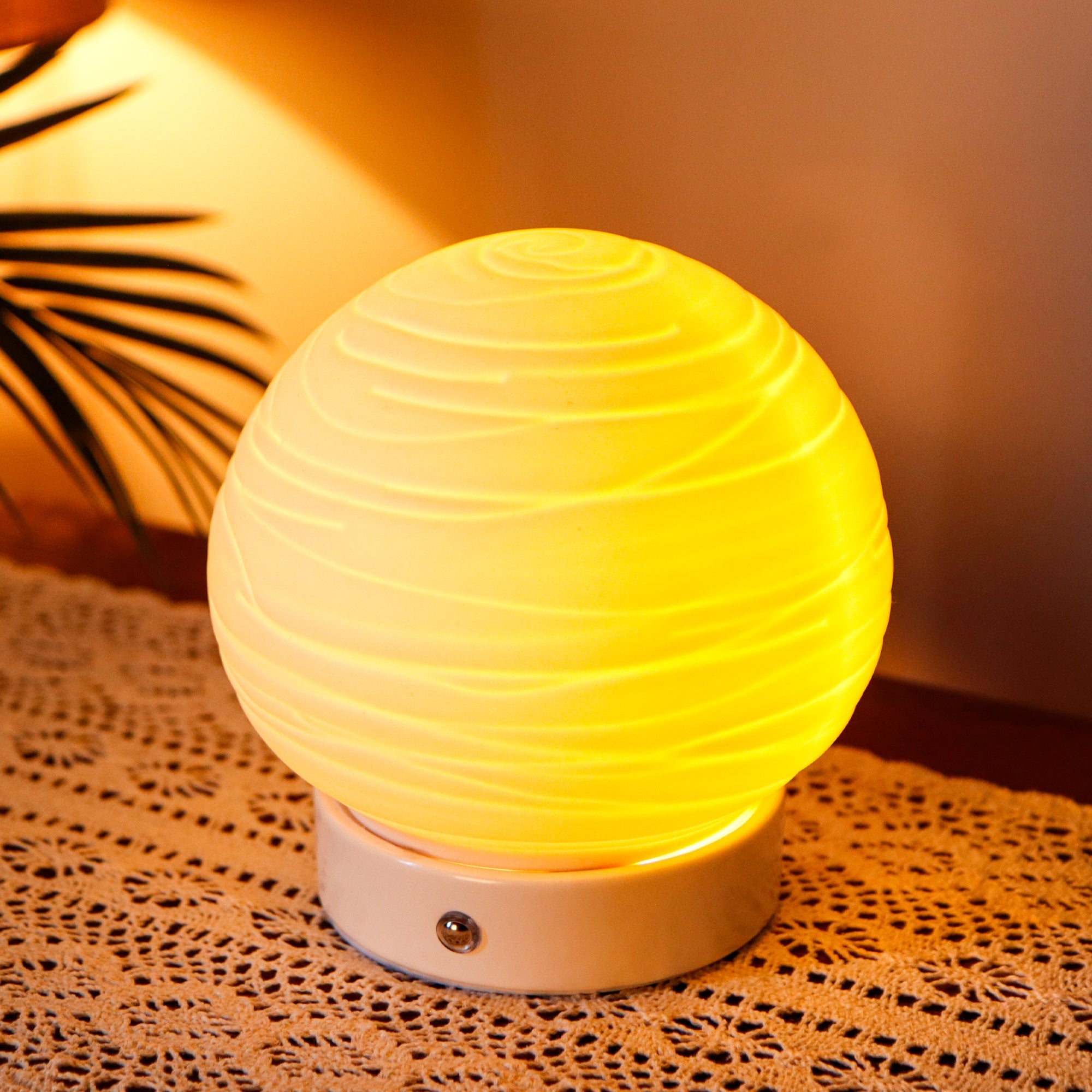 JHY DESIGN 1800mAh Ceramic Ball Rechargeable Lamp (Planet)-4