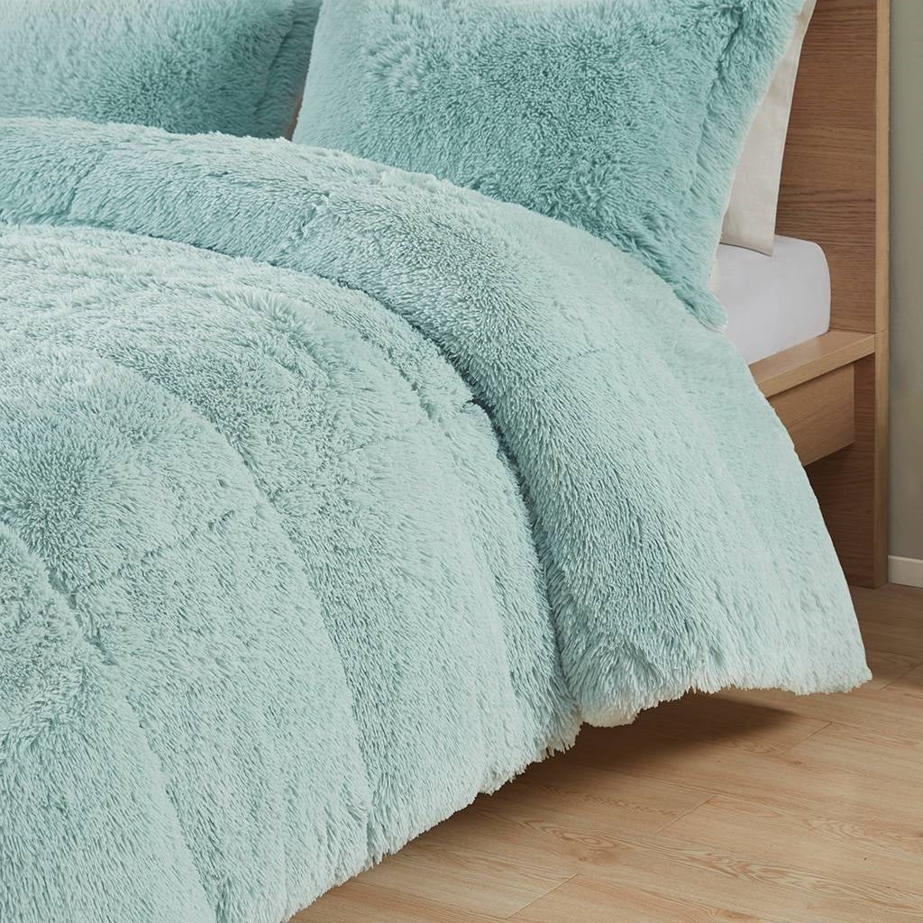 Twin/Twin XL Soft Sherpa Faux Fur 2-Piece Comforter Set in Light Teal Blue-0