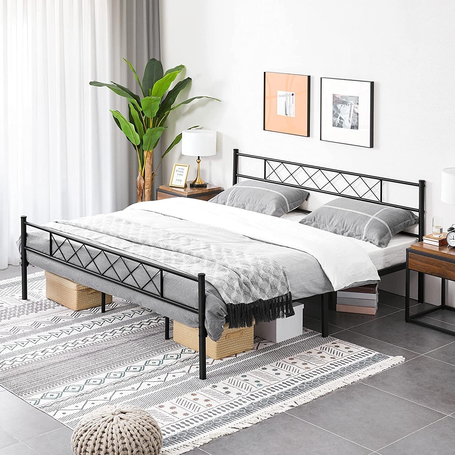 King Size Traditional Powder Coated Slatted Metal Platform Bed-1