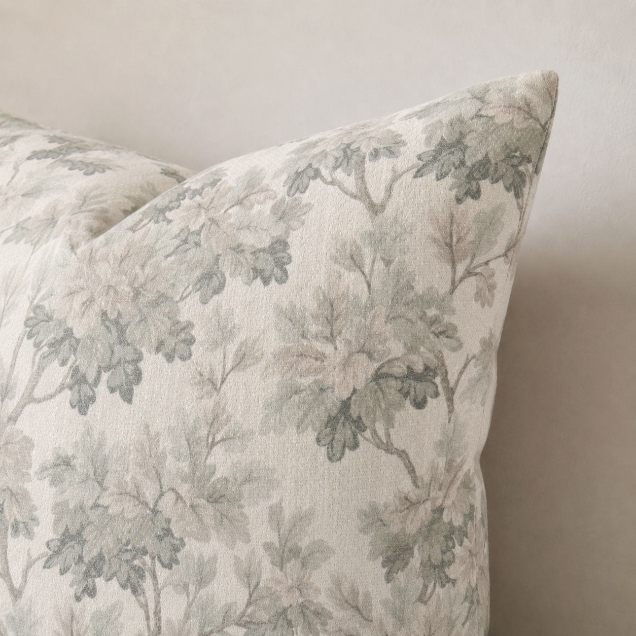 Aveline Vintage Floral Print Pillow Cover