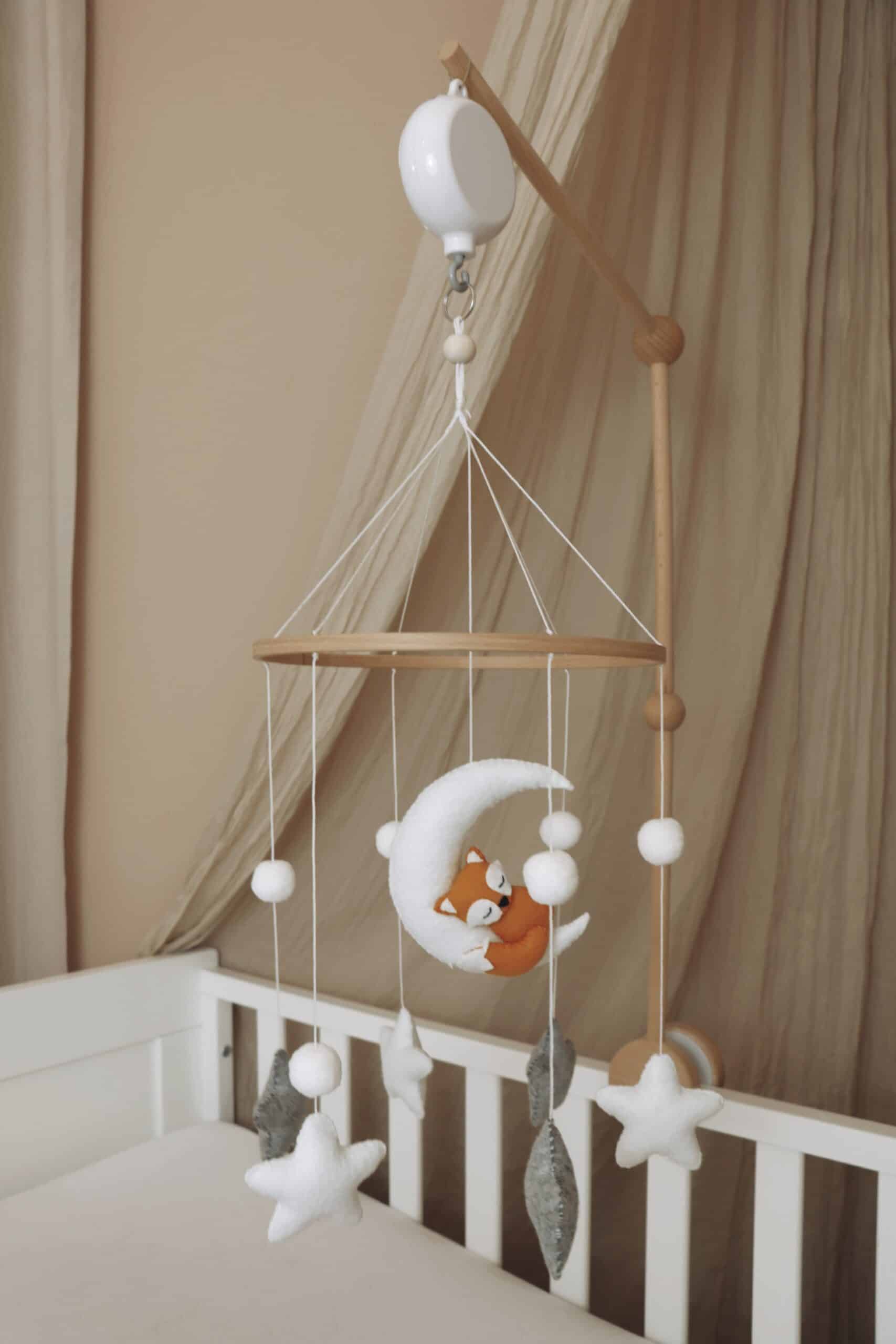 Complete set Handmade Sleepy fox baby mobile (Mobile + Arm + Box)-0