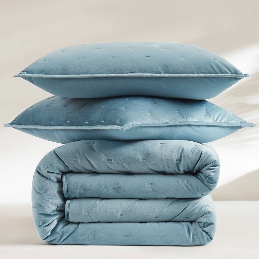 Full / Queen 3-Piece Blue Velvet Embroidered Lavishly Soft Quilt Set-4