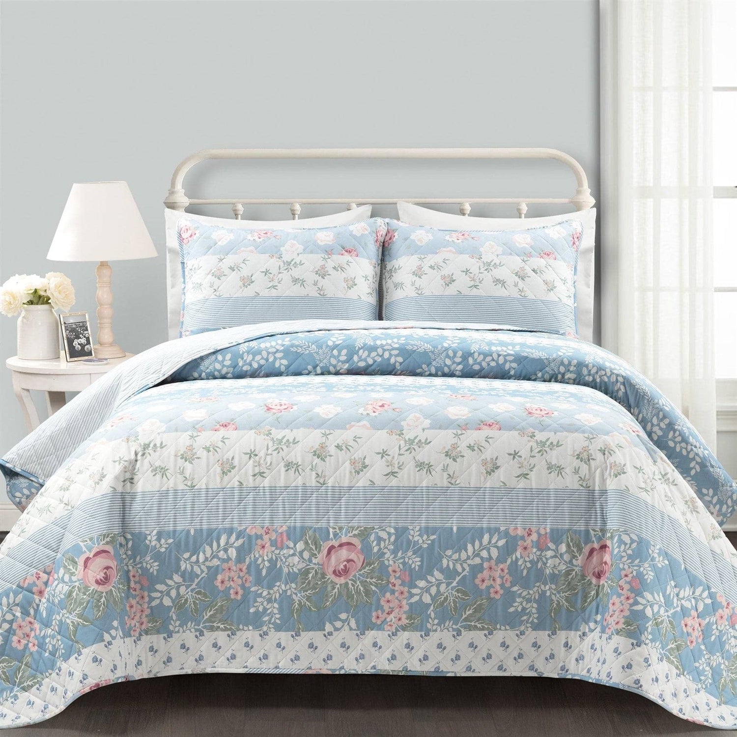 Full/Queen Blue Pink White Beige Floral Cottage Lightweight 3-Piece Quilt Set-0