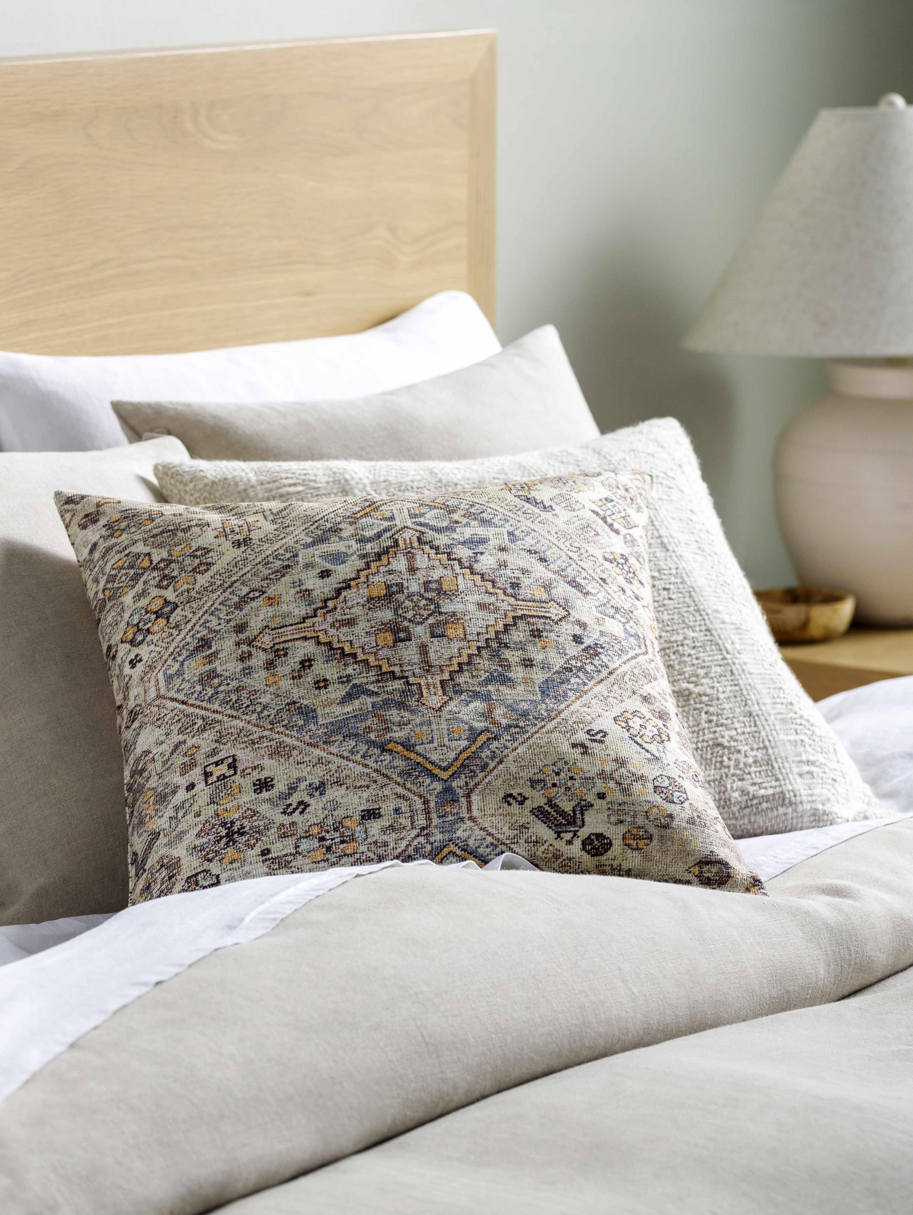 Brenna Throw Pillow - PRHOMZ