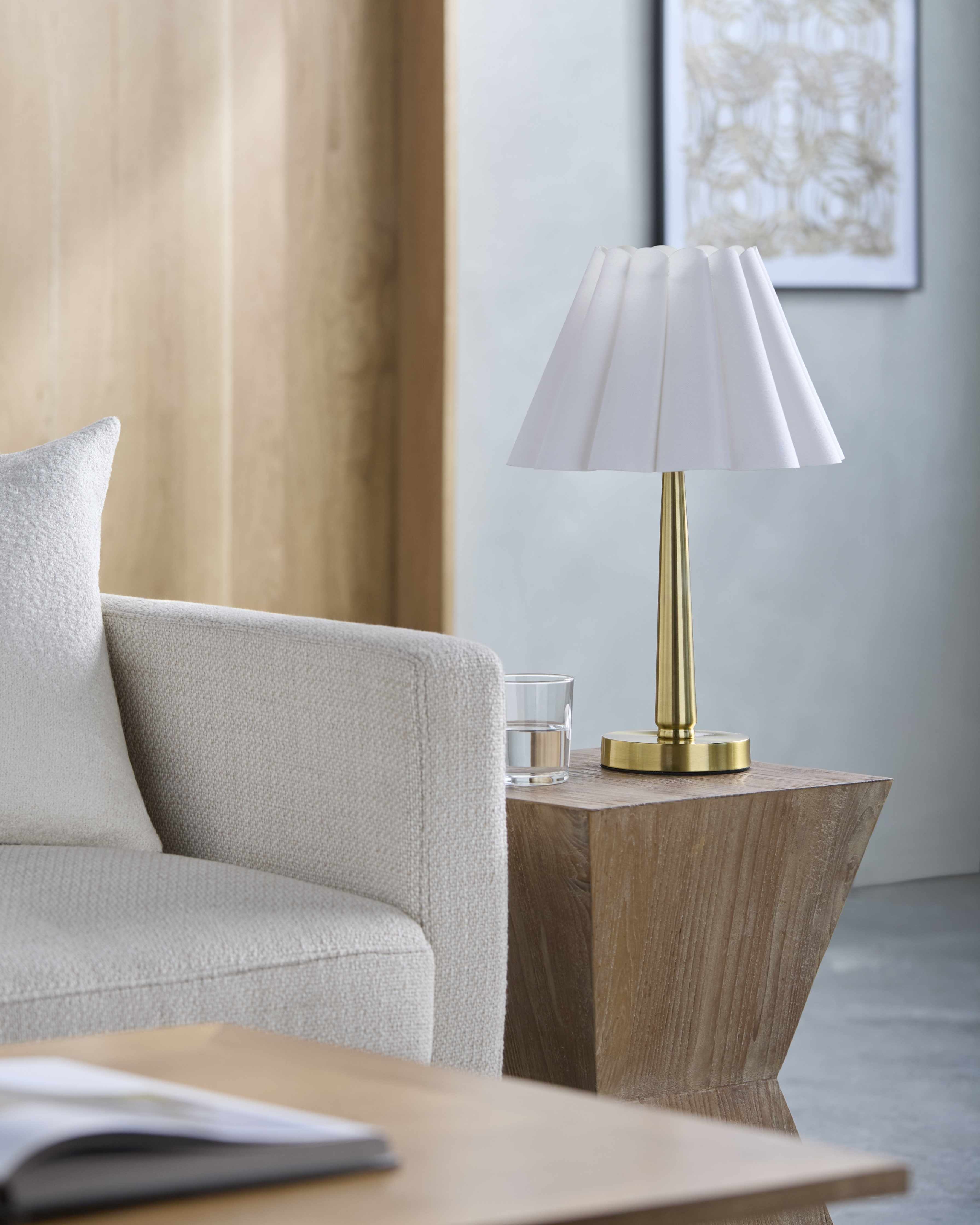 Bellinzona Metallic - Brass Table Lamp-4