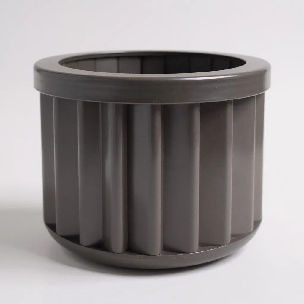 Round Strata Planter - Medium