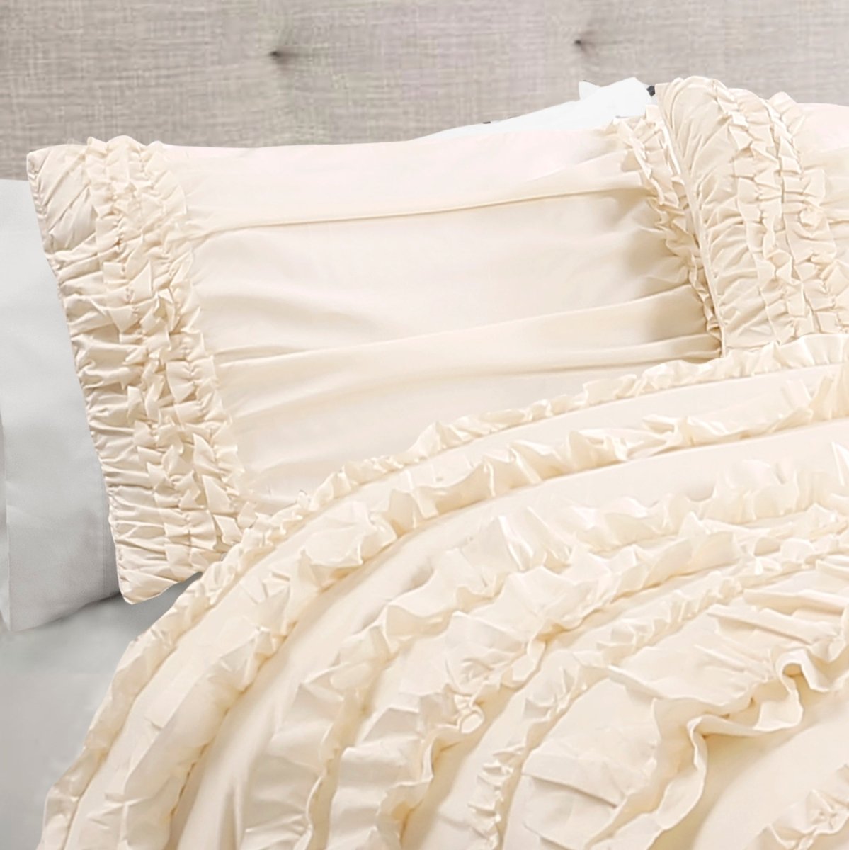 Belle Comforter Set