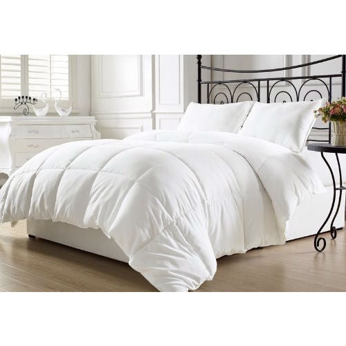 Queen size Hypoallergenic Down Alternative Comforter in White-0