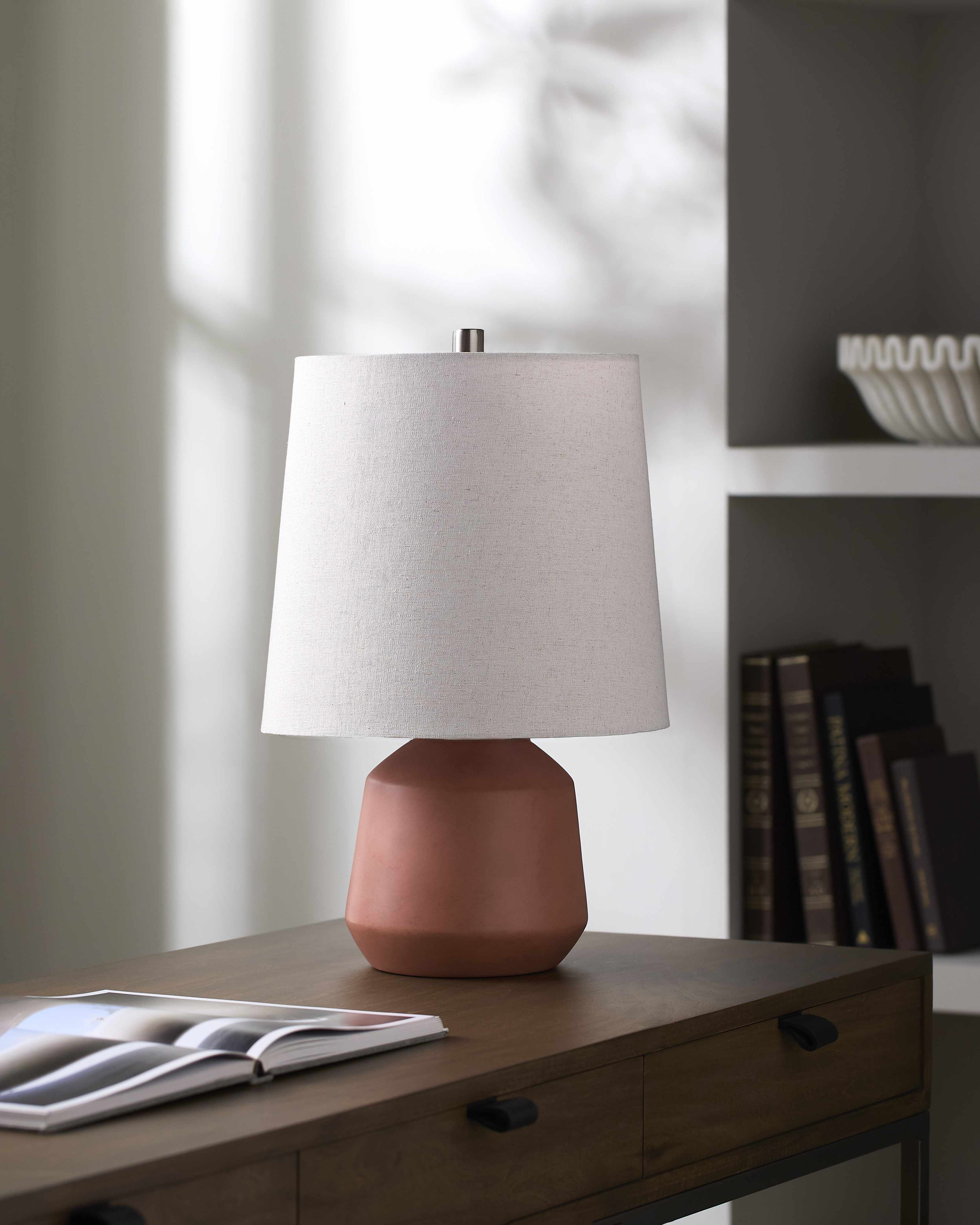 Carcaixent Table Lamp