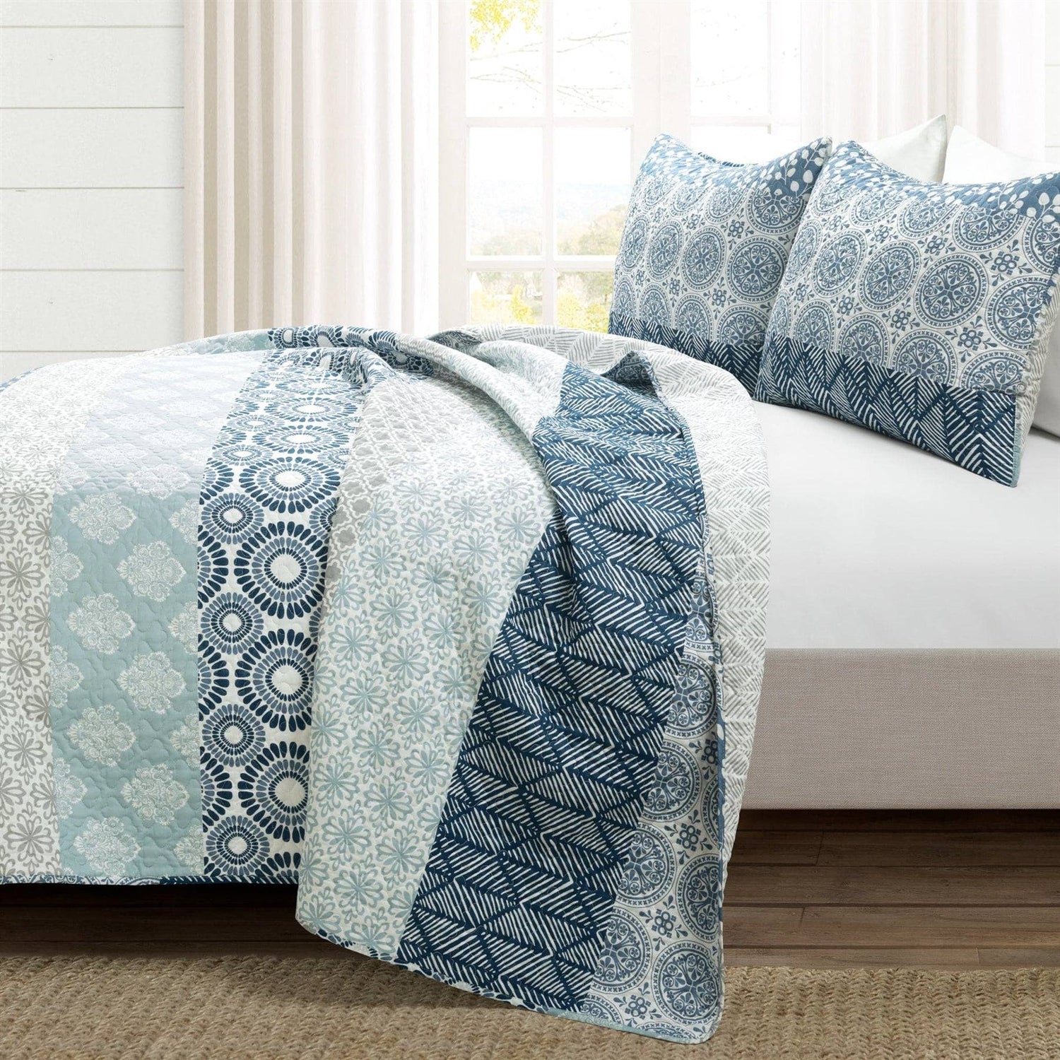 California King Lightweight 3 Piece Reversible Botanical Blue Damask Quilt Set-1