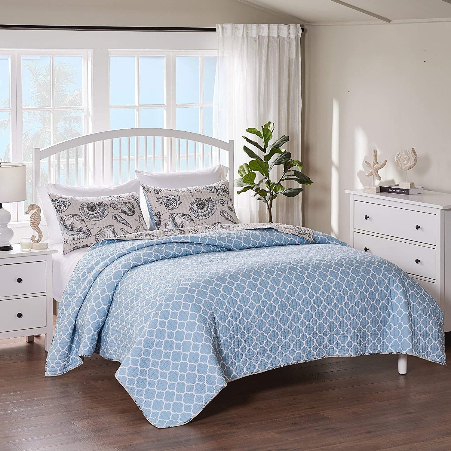 King/CAL King 3 Piece Microfiber Beach Shells Coastal Reversible Quilt Set-2