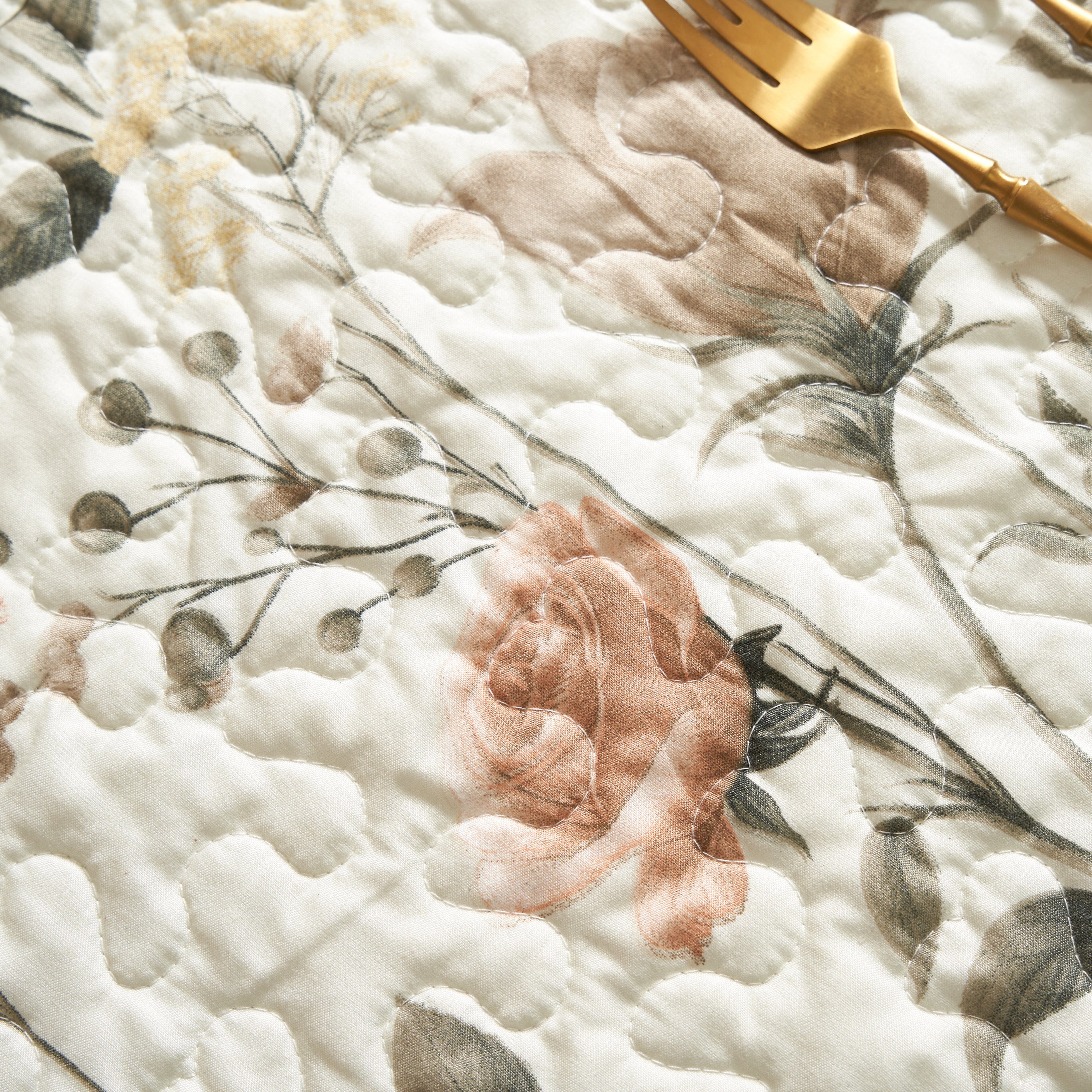 DaDalogy Enchanted Meadow Placemats - Set of 4, Floral Elegance in Beige, Rose, and Soft Green, Premium Soft Microfiber, Perfect for Any Meal, 13x19 Inches