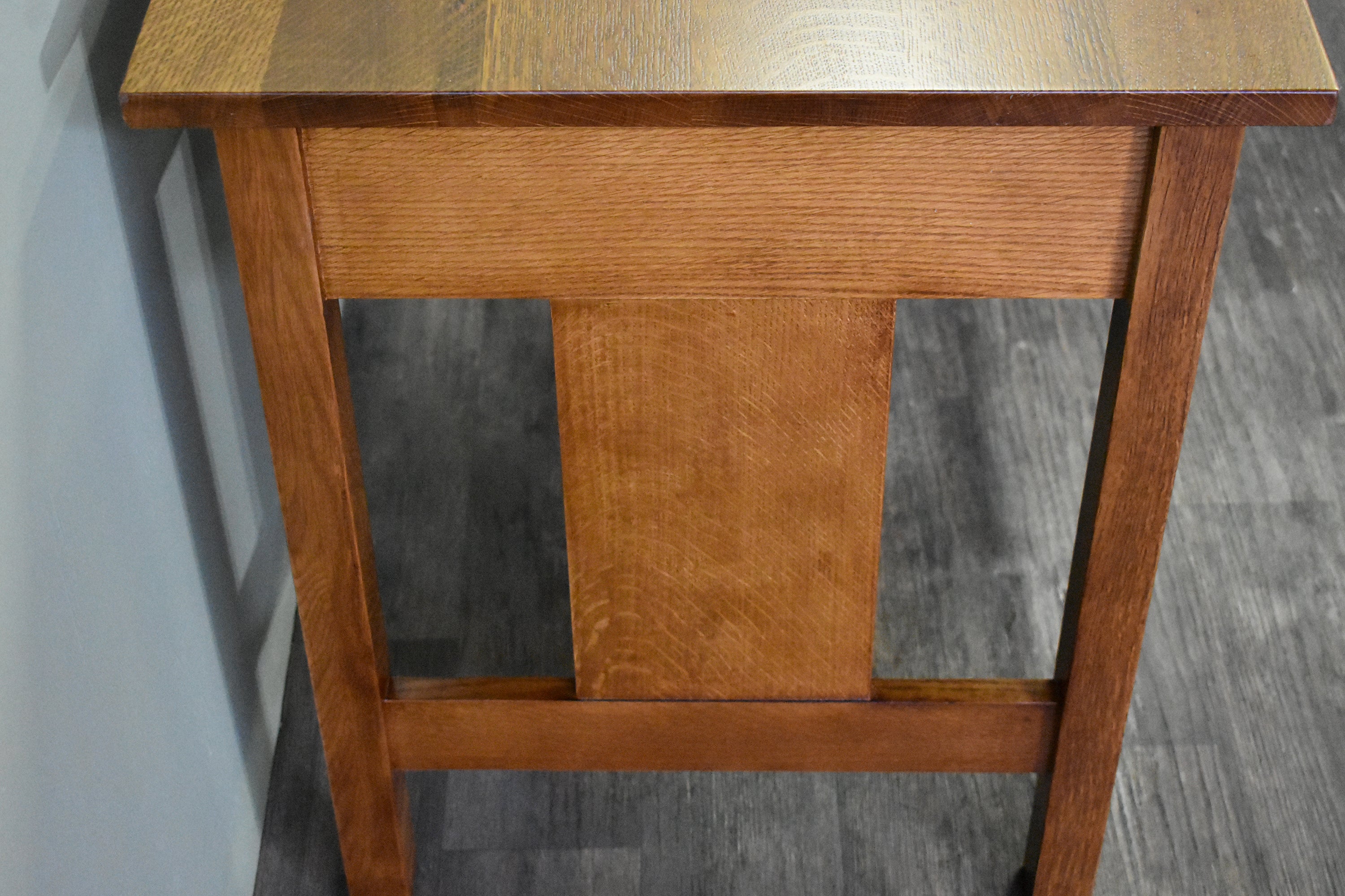 Mission / Arts and Crafts Solid Oak Writing Desk