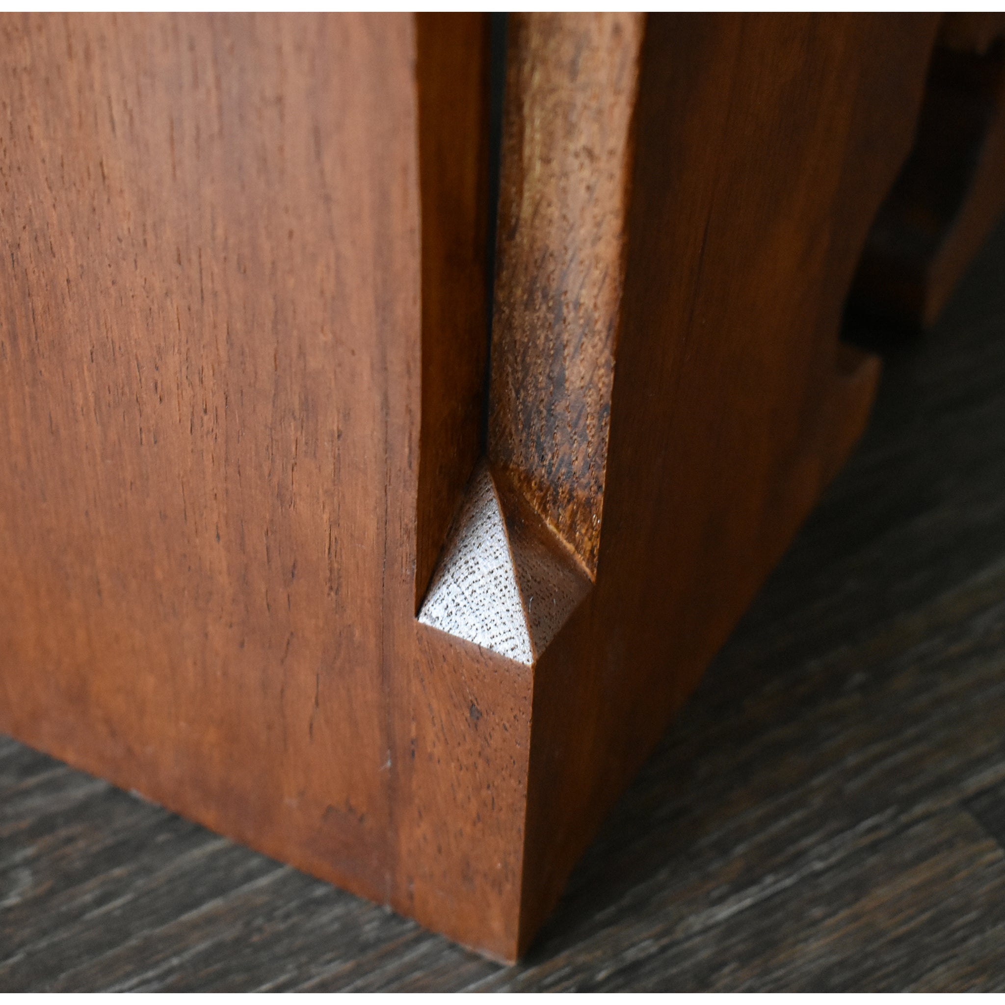 Mission Oak Tabouret Side Table -Michael's Cherry (MC1)