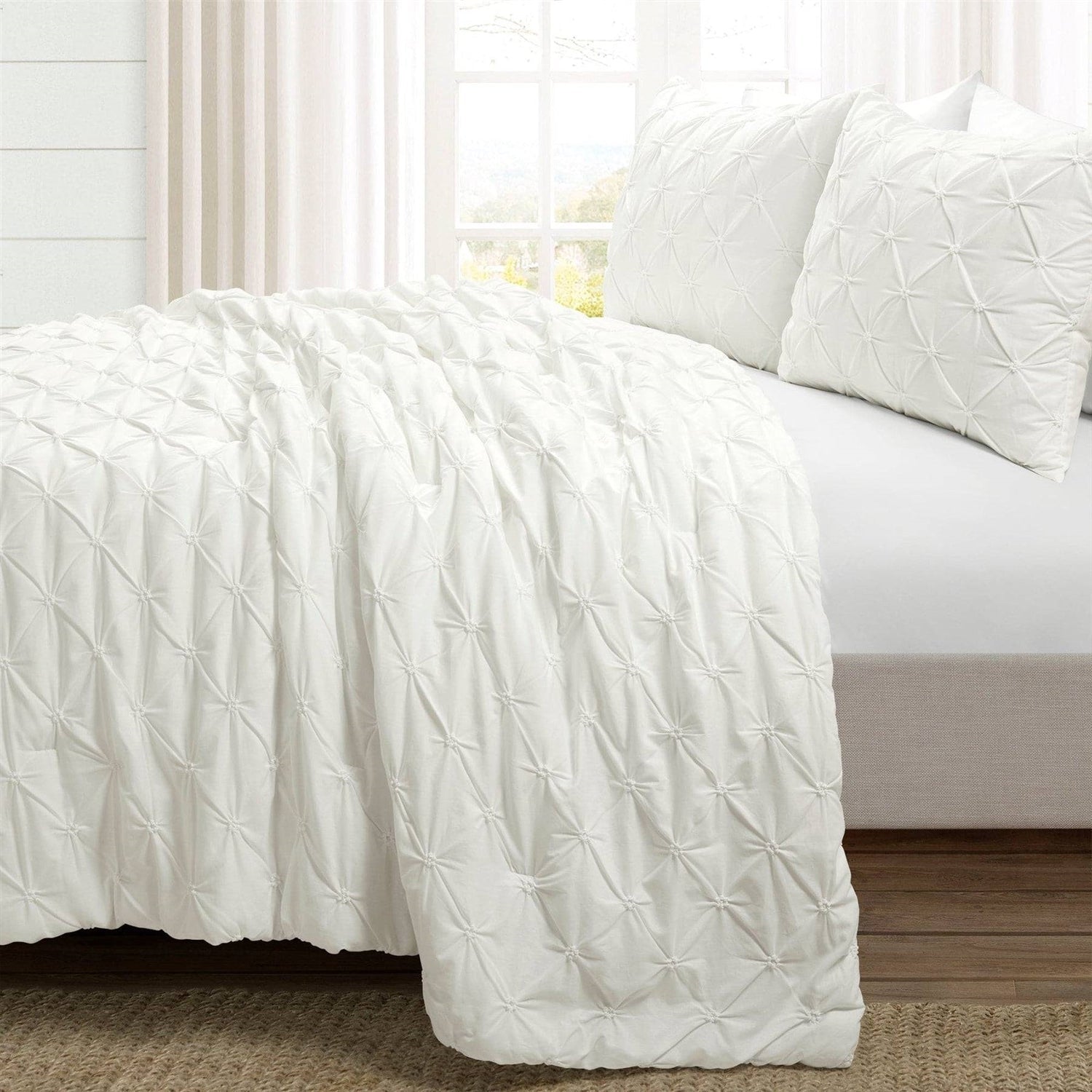 King Size Soft Pleated Cotton 3 Piece Comforter Set White-1