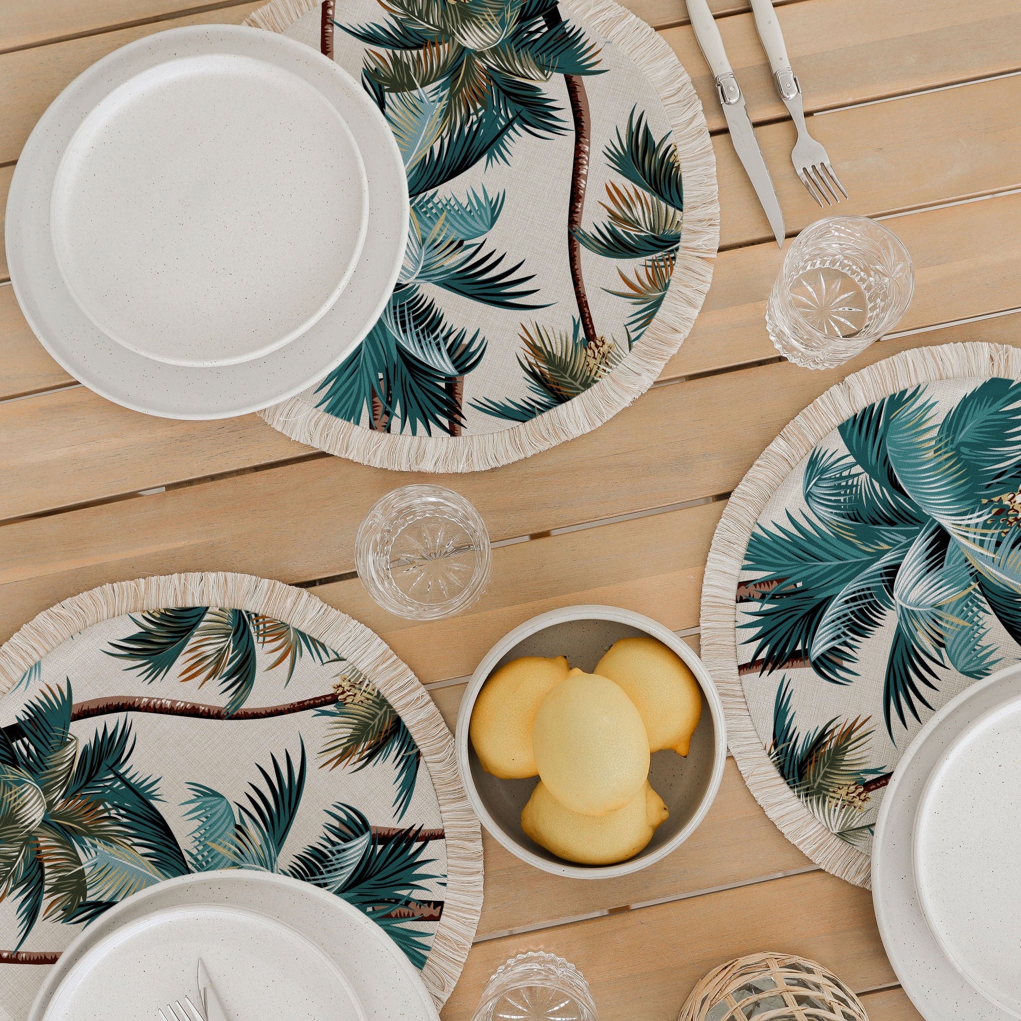 Round Placemat-Coastal Fringe-Palm Trees-Natural-40cm-1