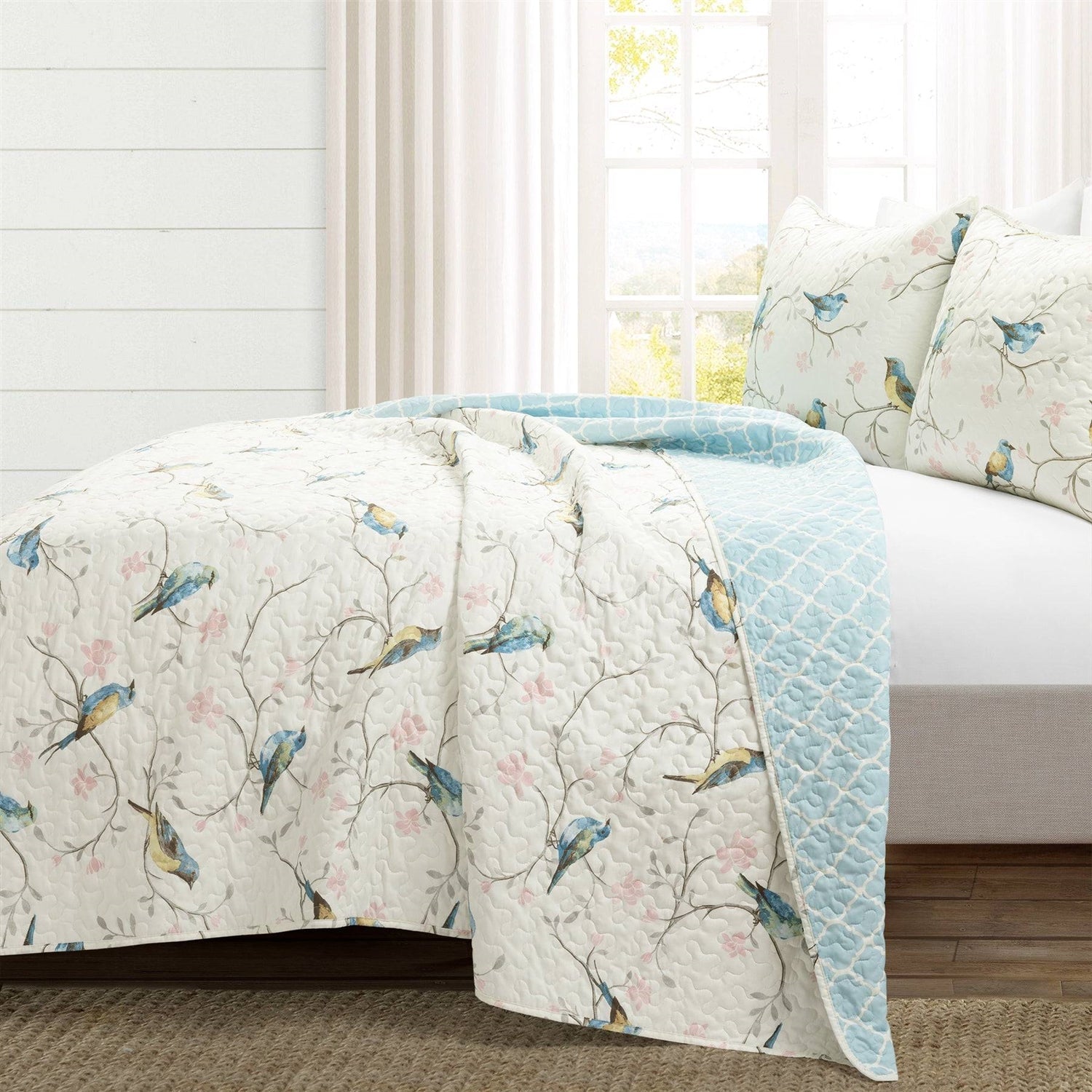 King Size Reversible Polyester Lightweight Floral Birds 3 Piece Quilt Set-1