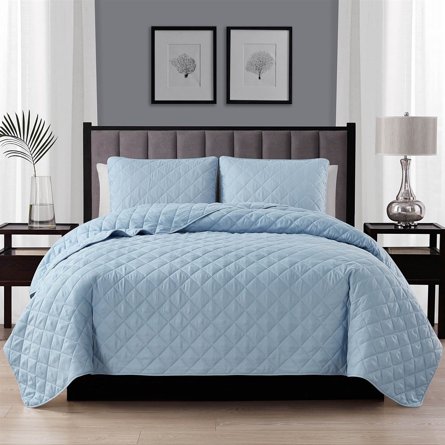 Full/Queen 3-Piece Light Blue Polyester Microfiber Reversible Diamond Quilt Set-0