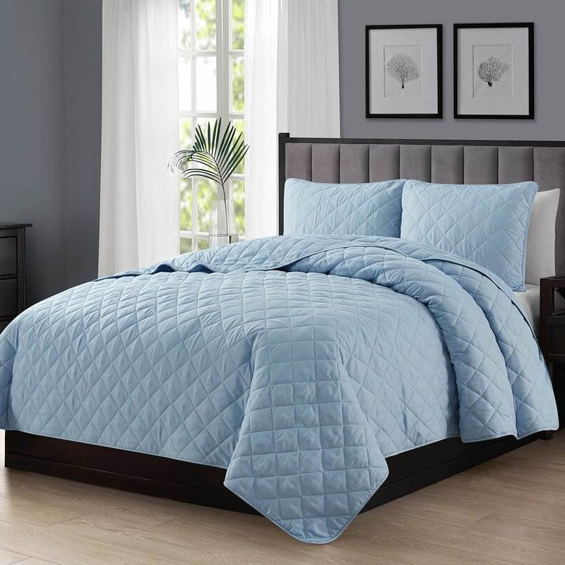 Full/Queen 3-Piece Light Blue Polyester Microfiber Reversible Diamond Quilt Set-1