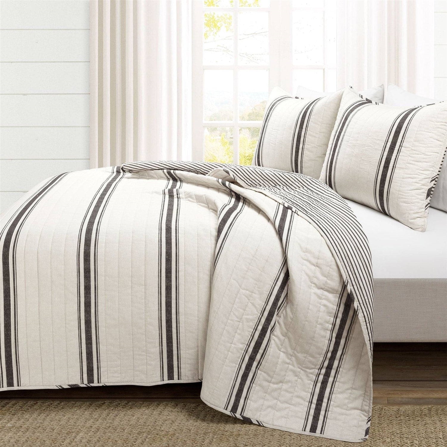 Full/Queen Black Off-White Cream Stripe Reversible Cotton 3-Piece Quilt Set-1