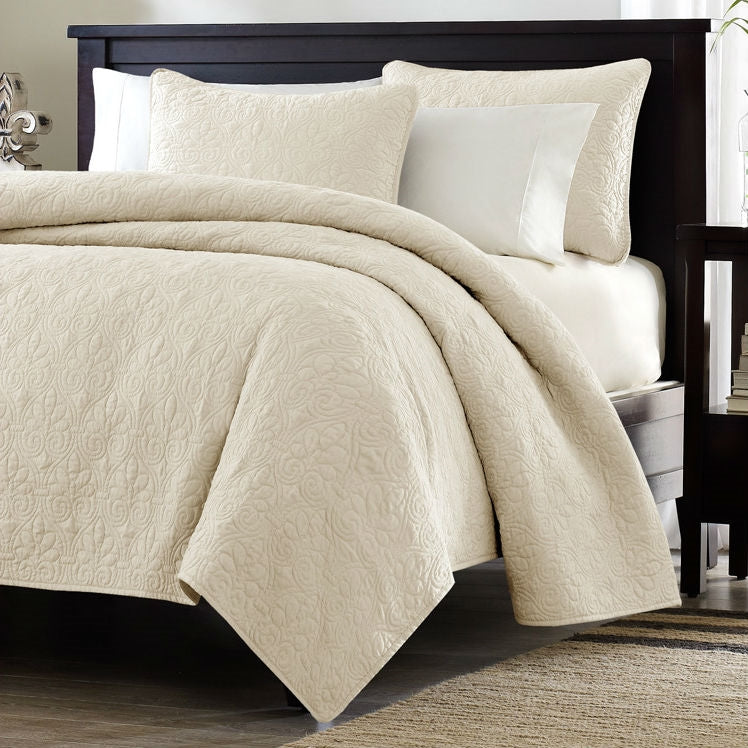 Full / Queen Ivory Beige Quilted Coverlet Quilt Set with 2 Shams-0