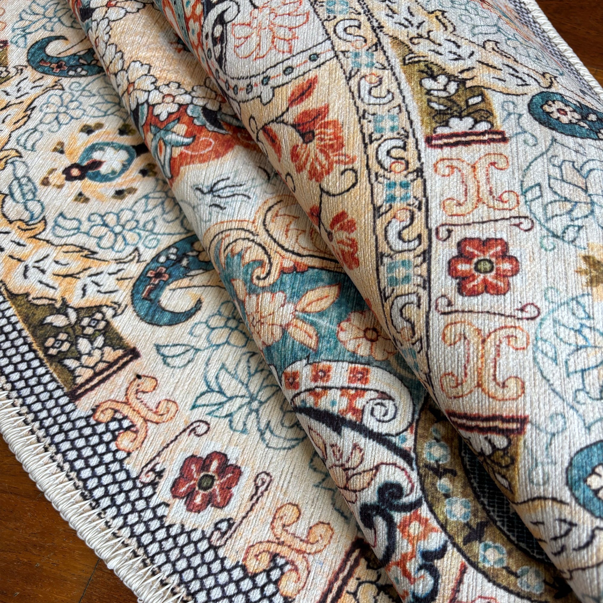 Wasser Area Rug