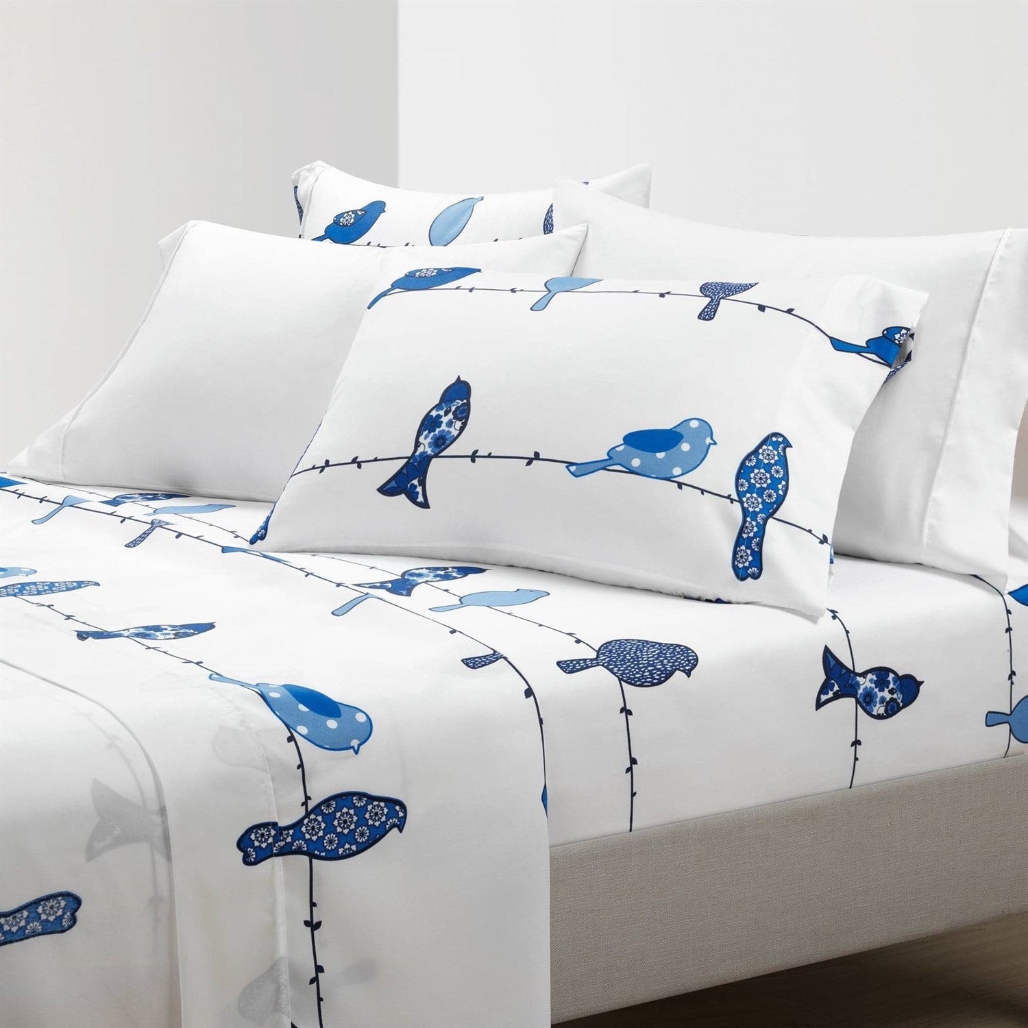 Full size Blue White Floral Birds on Wire Soft Polyester 6 Piece Sheet Set-0