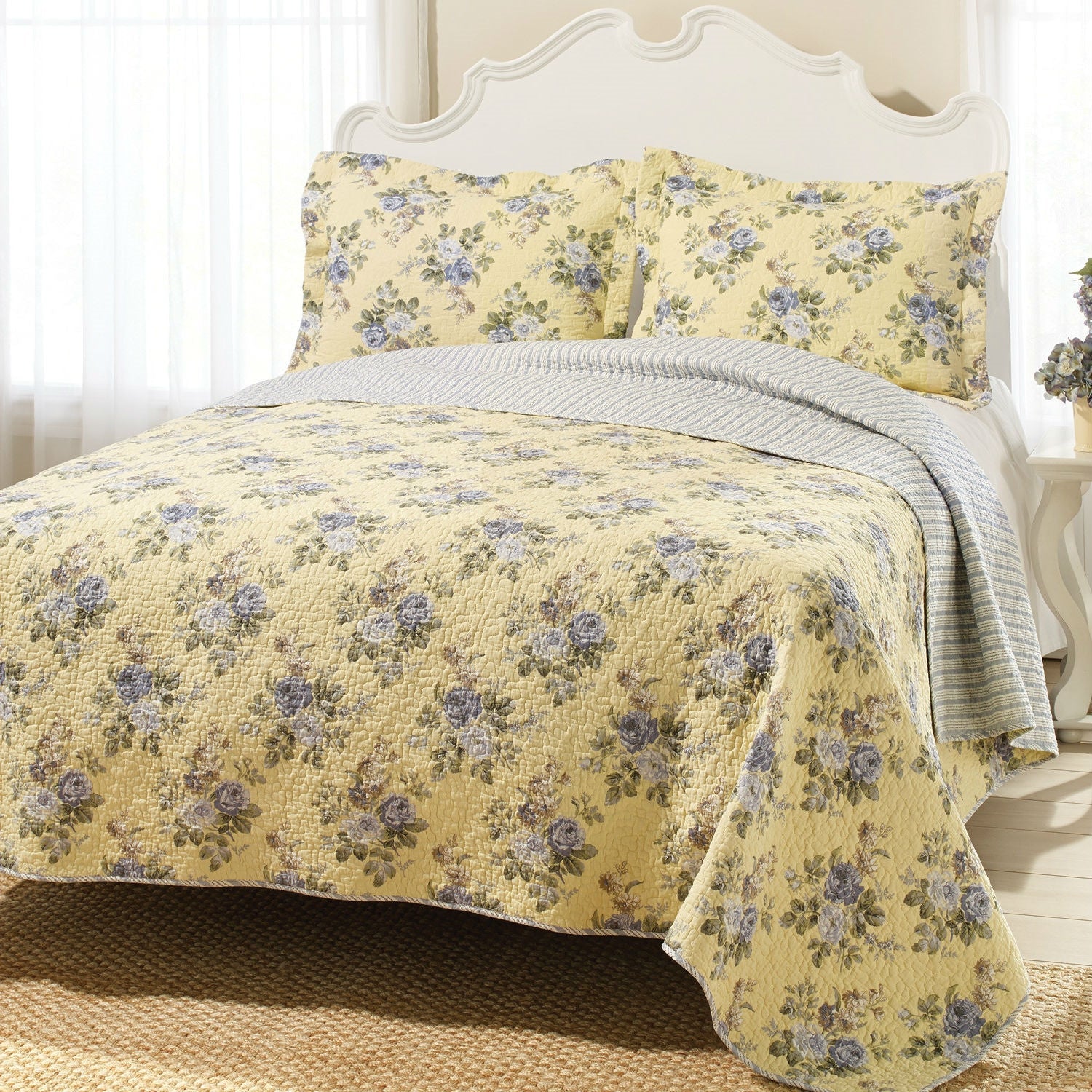 Full / Queen Yellow Blue Floral Lightweight Coverlet Set-1