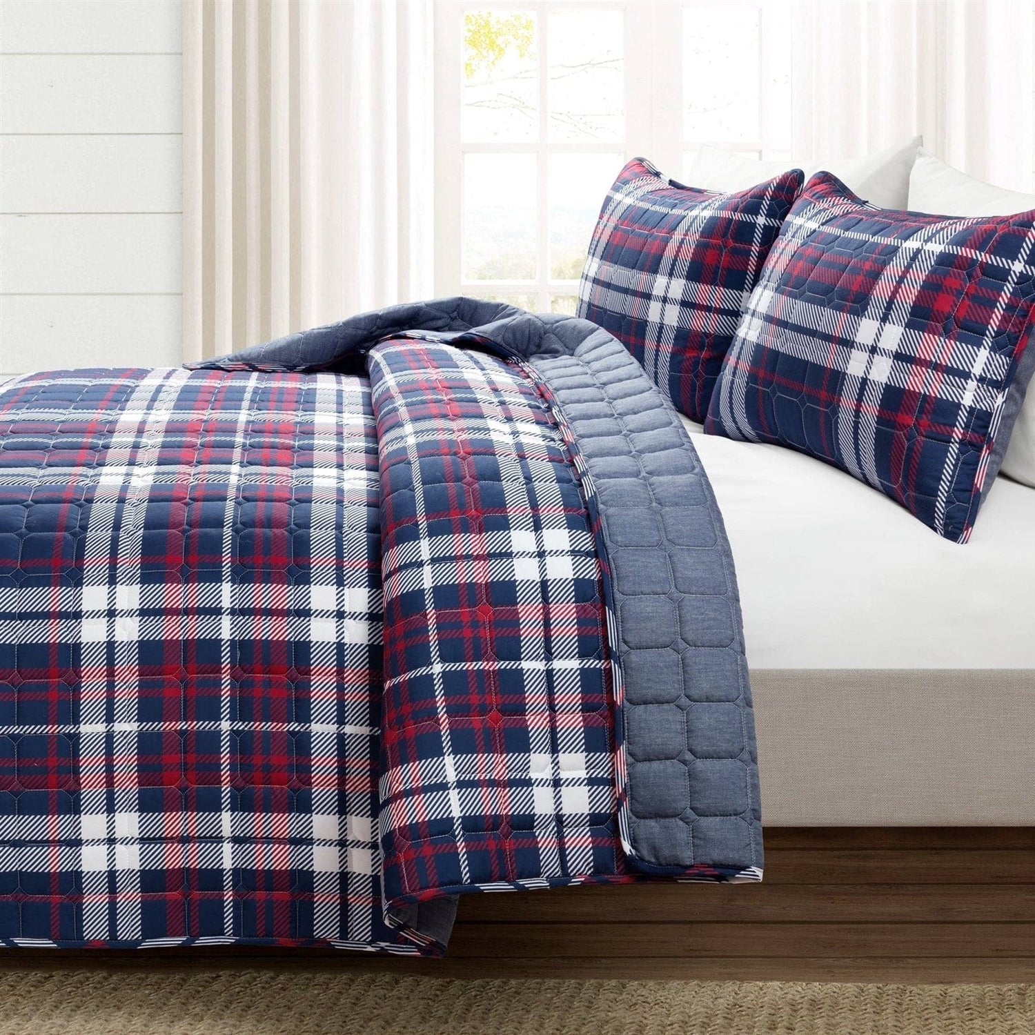 Full/Queen Farmhouse Plaid 3 Piece Lightweight Reversible Quilt Set-1