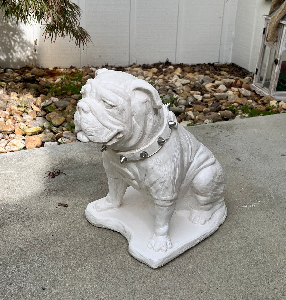 Georgia Bulldogs UGA Mascot White Cement Statue