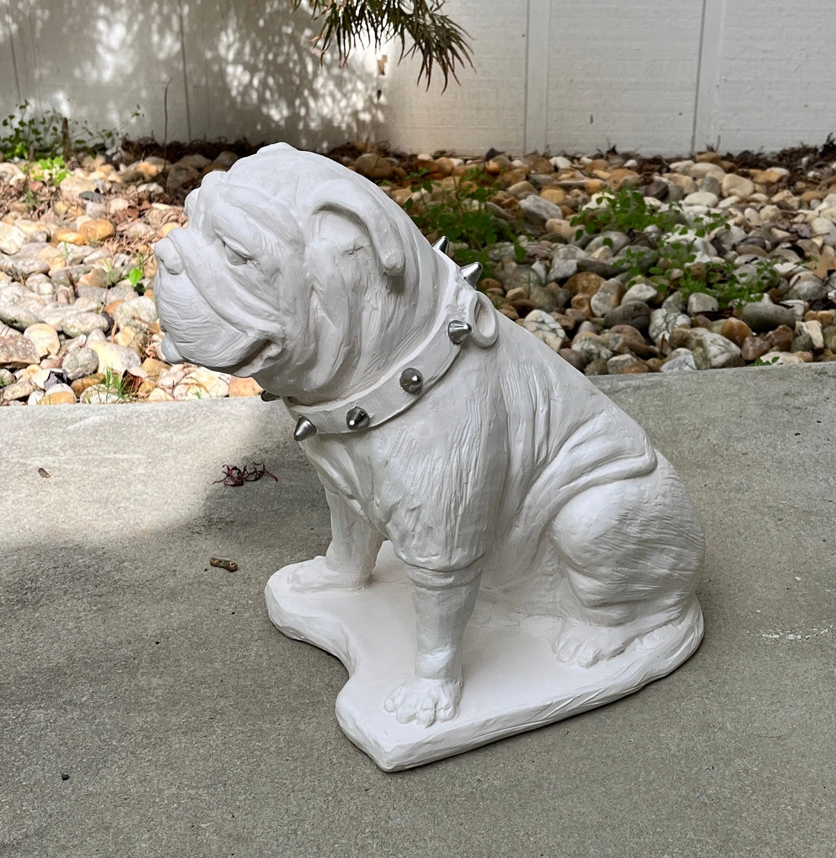 Georgia Bulldogs UGA Mascot White Cement Statue