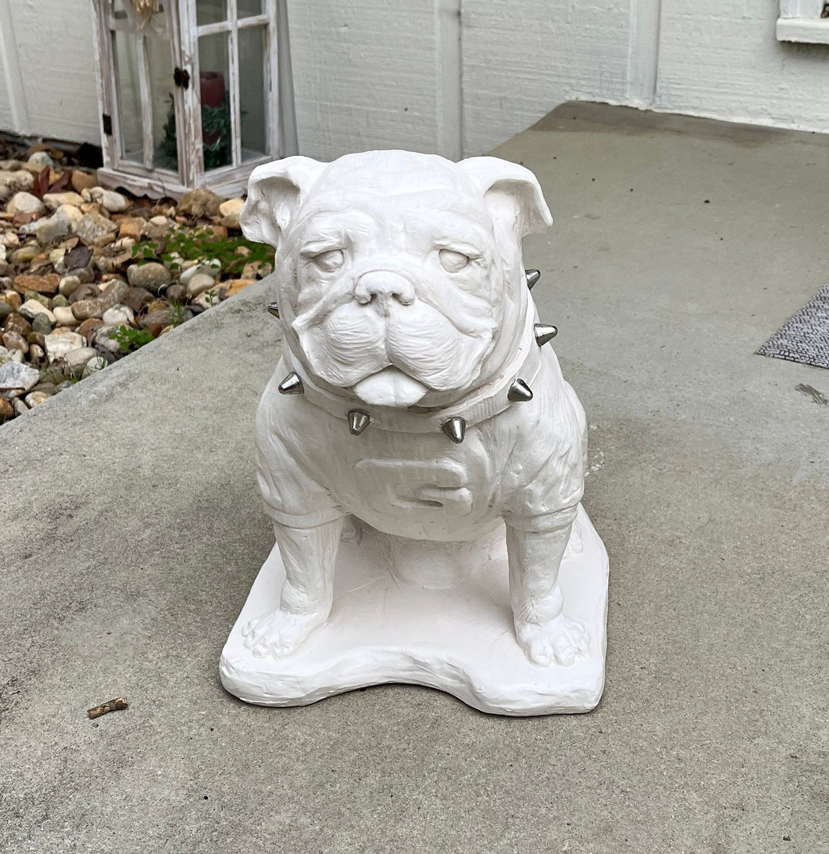 Georgia Bulldogs UGA Mascot White Cement Statue