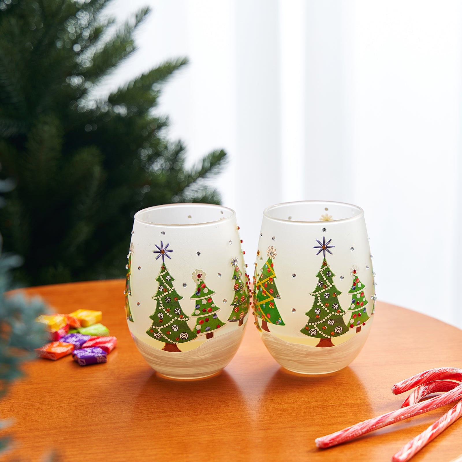 Christmas Tree Holiday Themed Wine & Water Glasses - Set of 2 - Shining Red Green Yellow Silver, Holidays Parties Santa Gifts Glassware - Xmas Trees - 17.5oz - New years Eve Festive Glass - Stemless-2