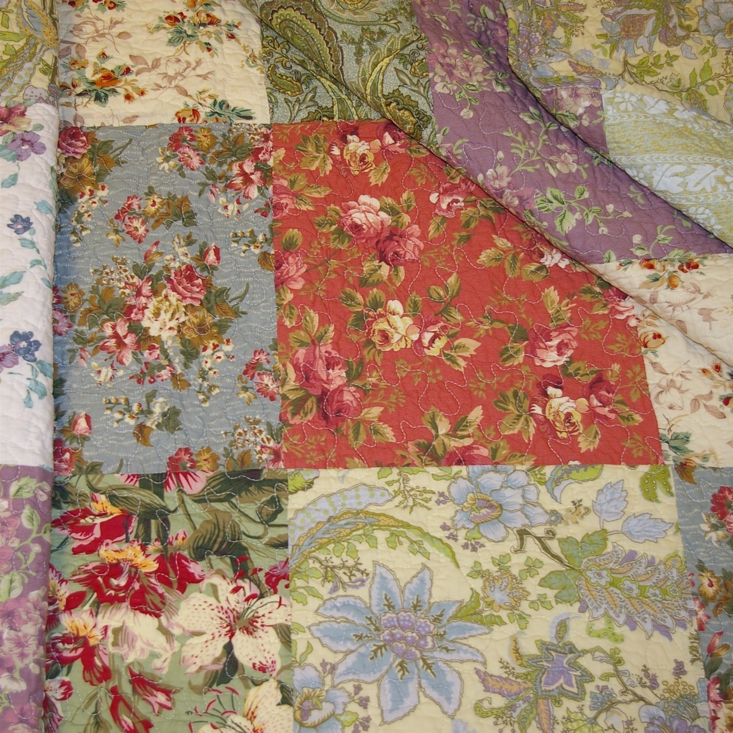 King size 100% Cotton Floral Quilt Set with 2 Shams and 2 Pillows-1