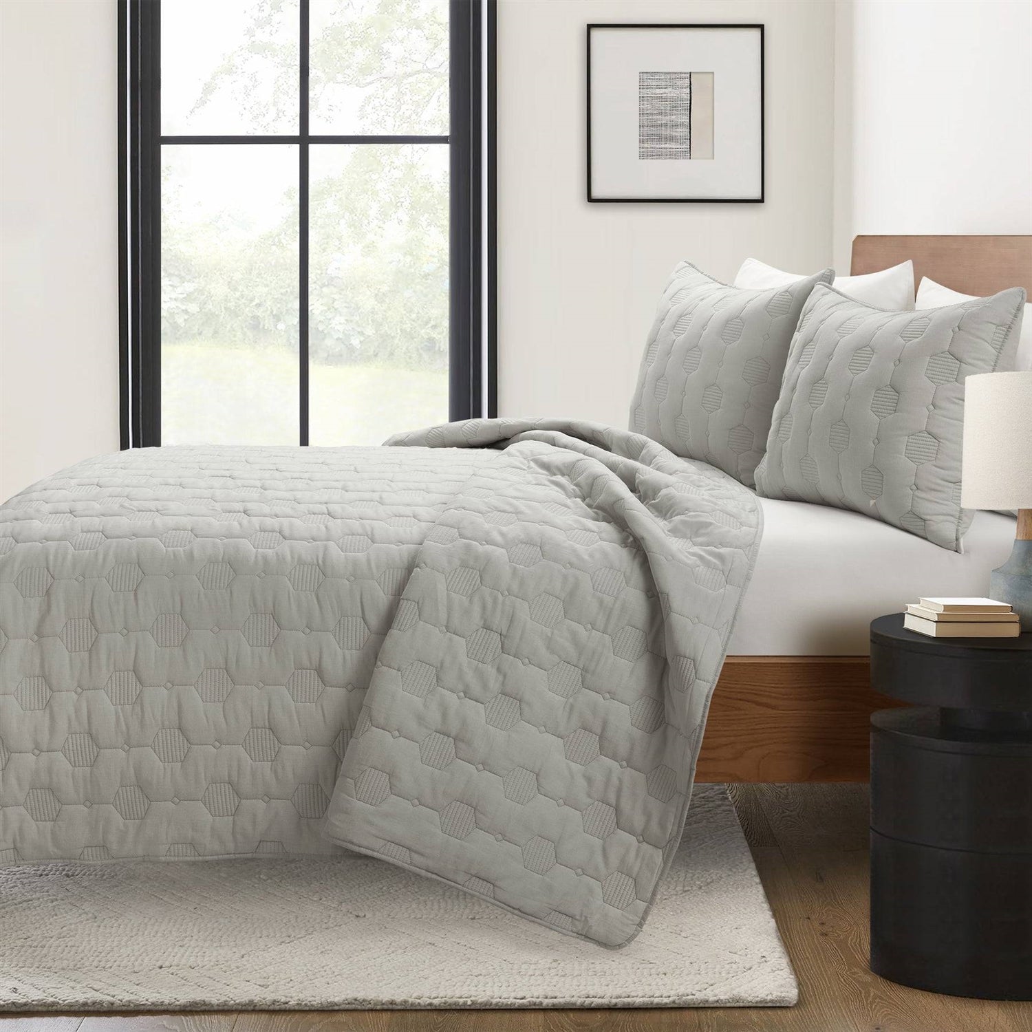 Full/Queen Hexagonal Pattern Lightweight Grey Textured Cotton 3 Piece Quilt Set-1