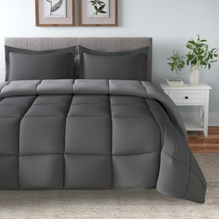 Full/Queen Traditional Microfiber Reversible 3 Piece Comforter Set in Grey-0