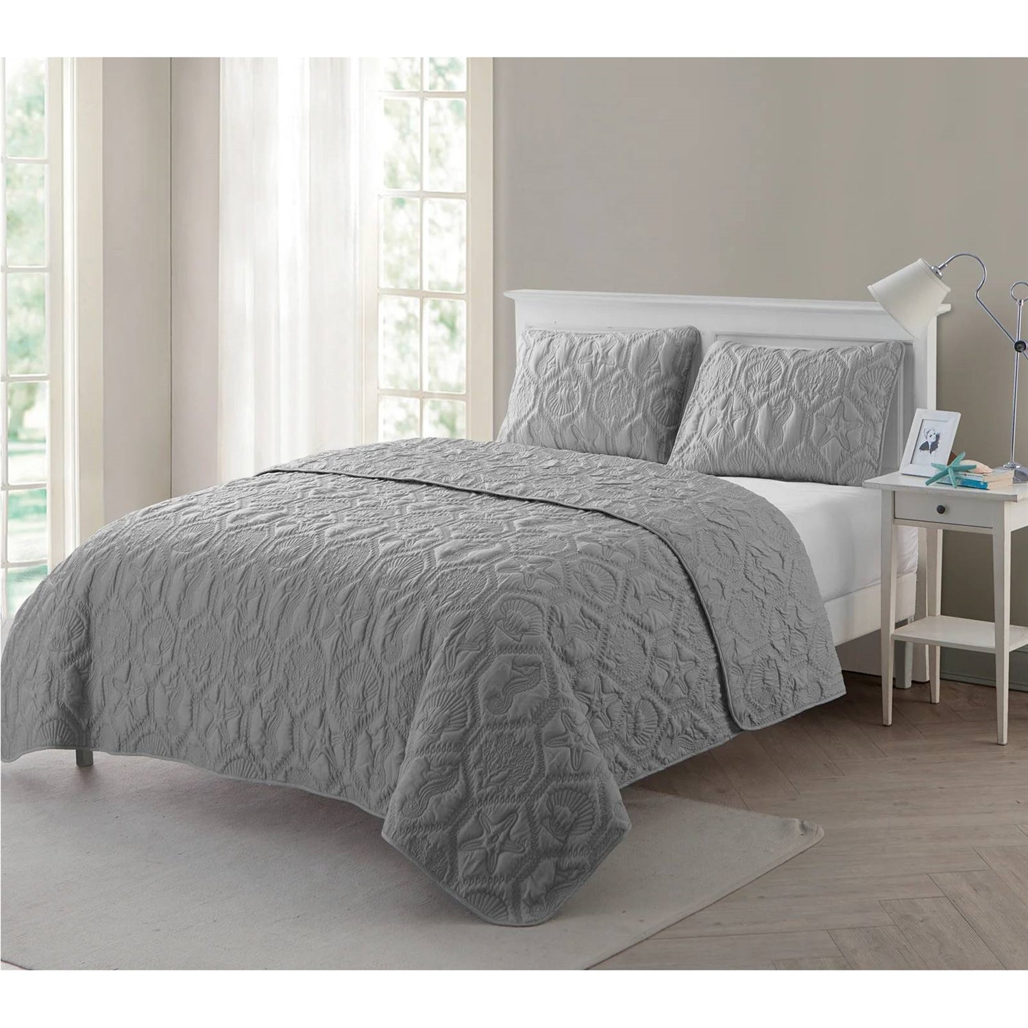 King Coastal Beach Embossed Starfish Seashell Seahorse Grey 3-Piece Quilt Set-1