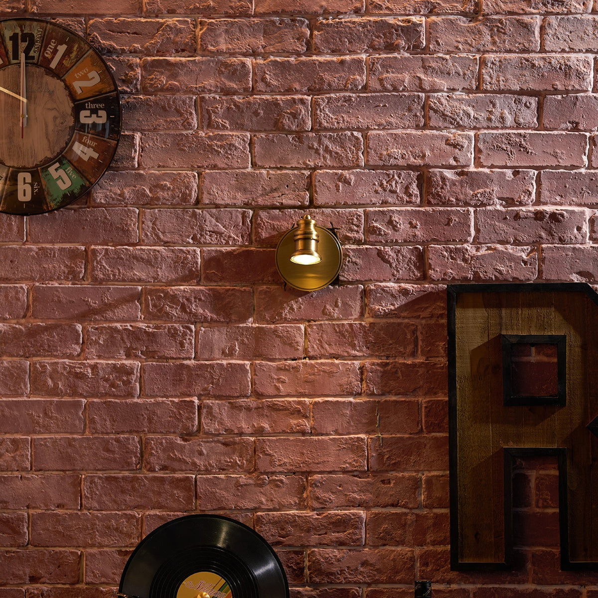Vantage Series | Brass Linear Spotlight Bar with MR16 LED Heads for Vanity Lighting