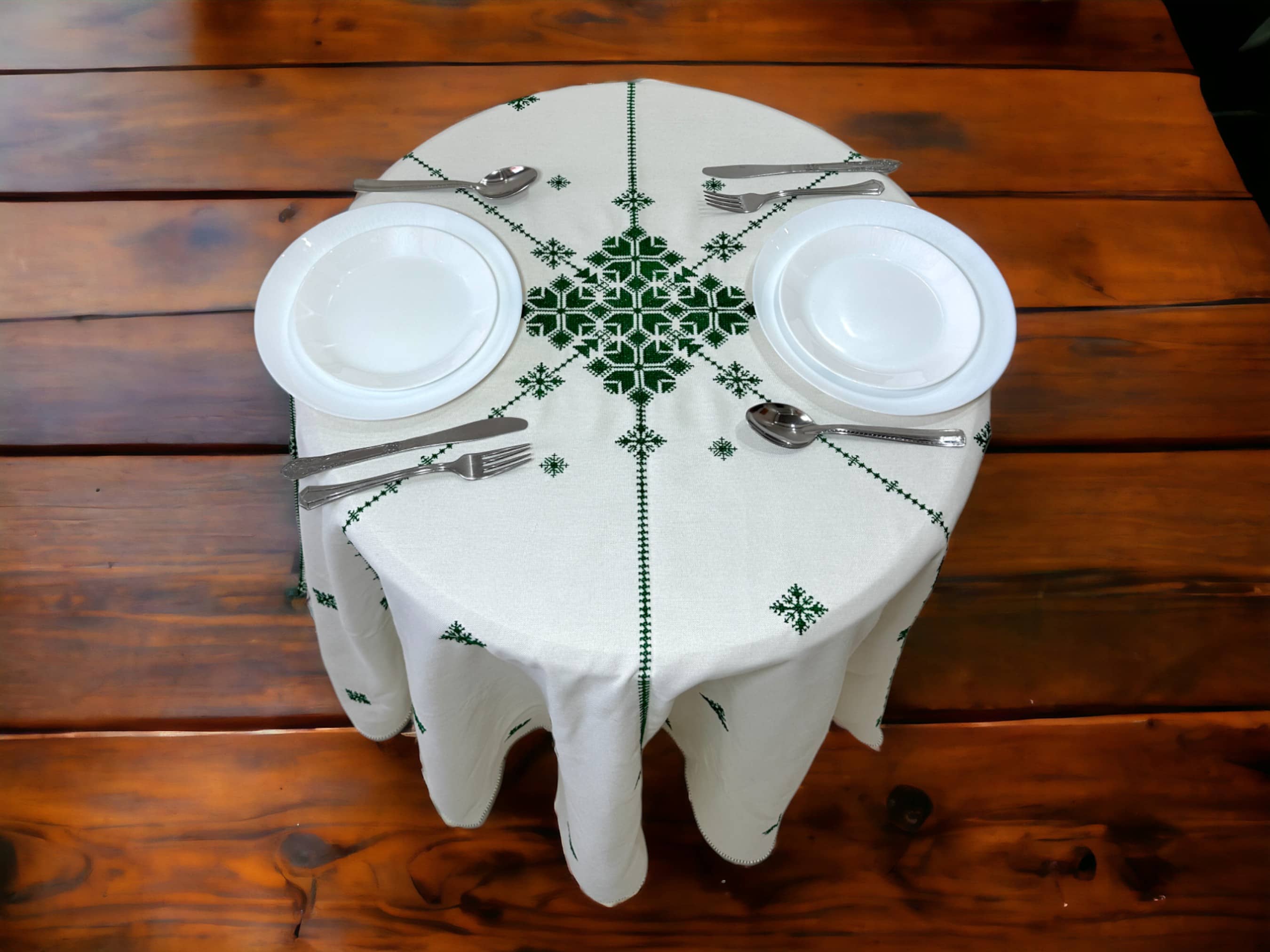 Green Hand Embroidered Table cloth and napkins, a magnificent decoration to add a Moroccan touch to your home.-4